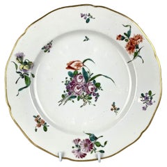Antiker Chelsea Derby-Porzellanteller, England, ca. 1775, 18. Jahrhundert, handbemalt