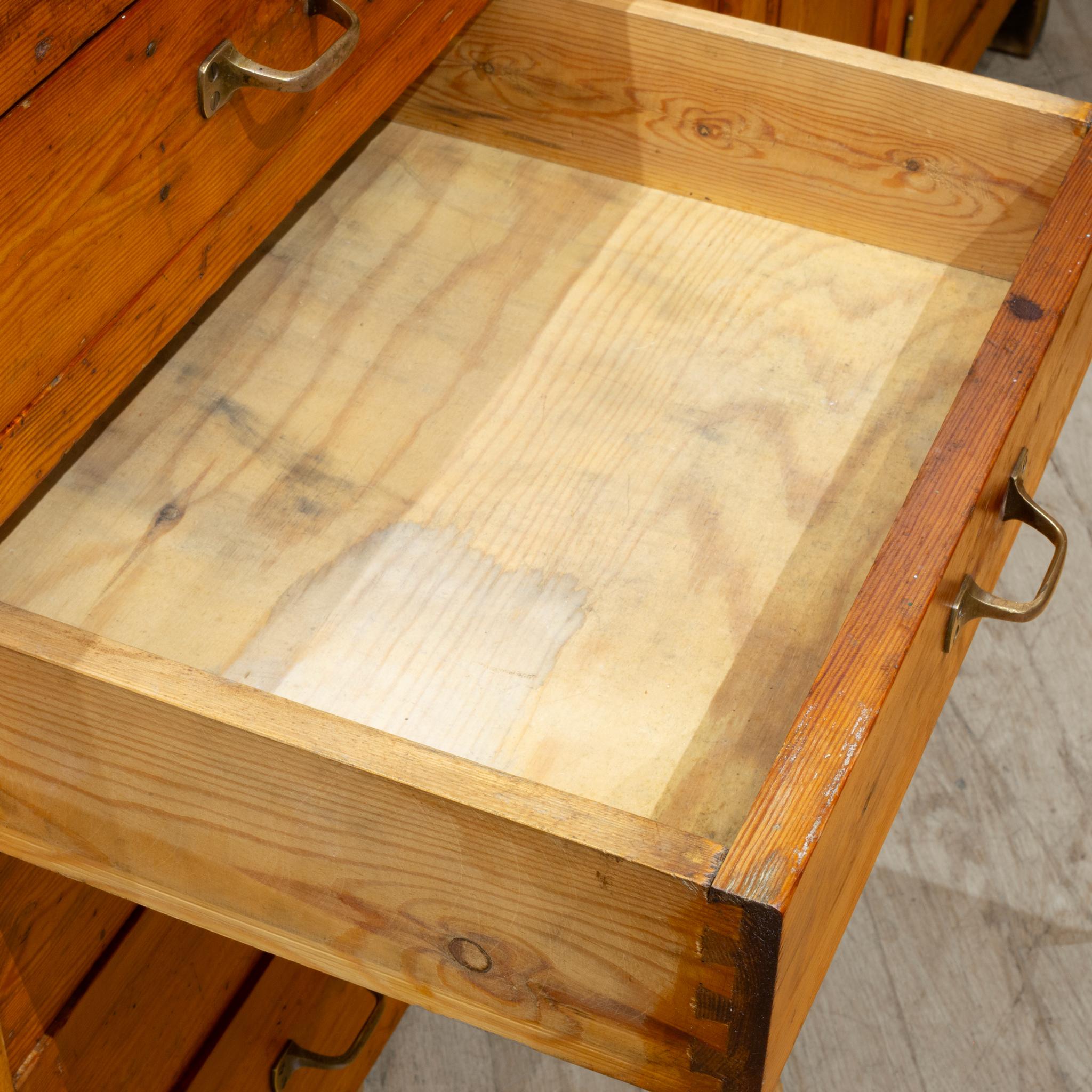 Antique Chemistry Class Industrial Cabinet c.1920-1940 For Sale 2
