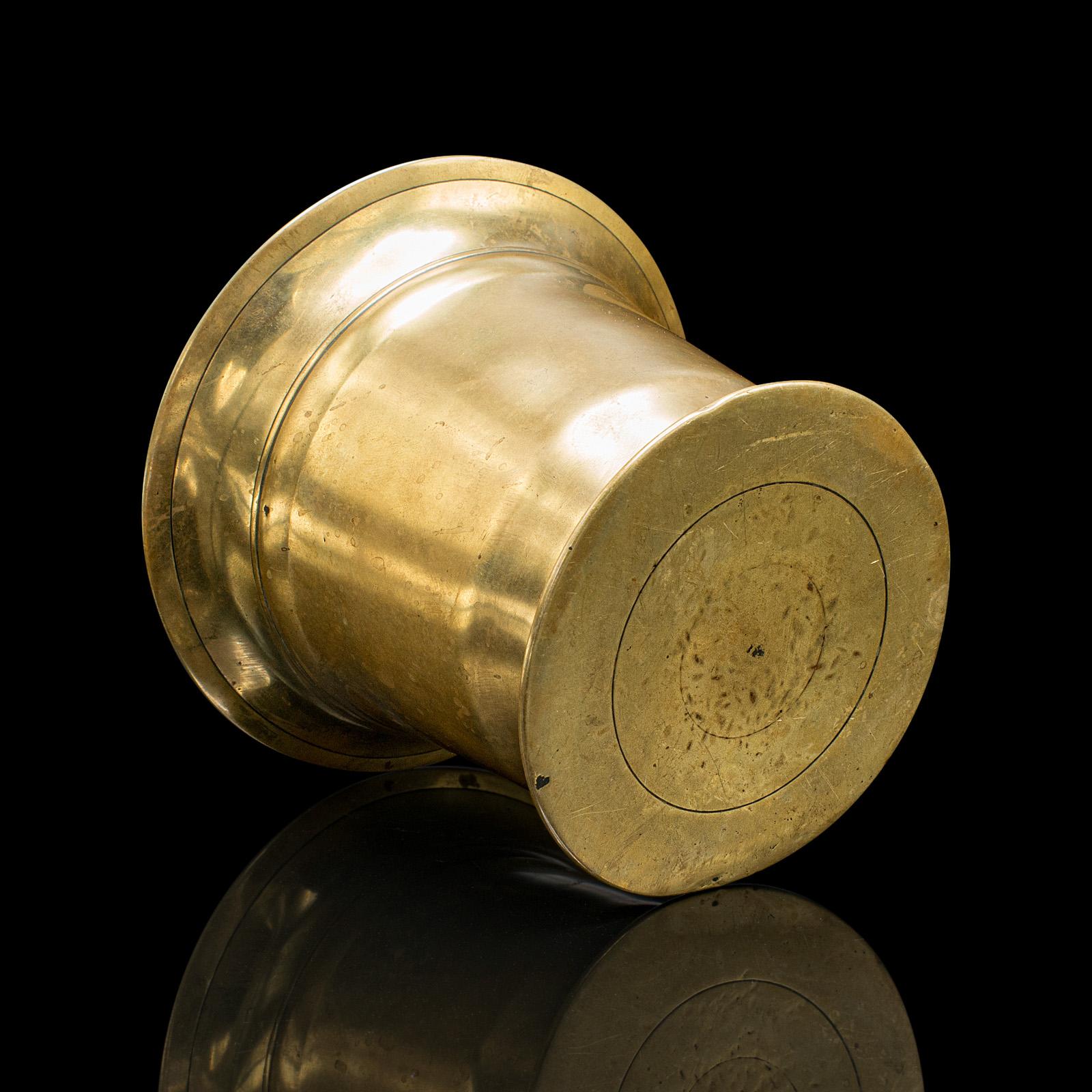 Antique Chemist's Mortar & Pestle, English Brass Apothecary Aid, Victorian, 1850 For Sale 4