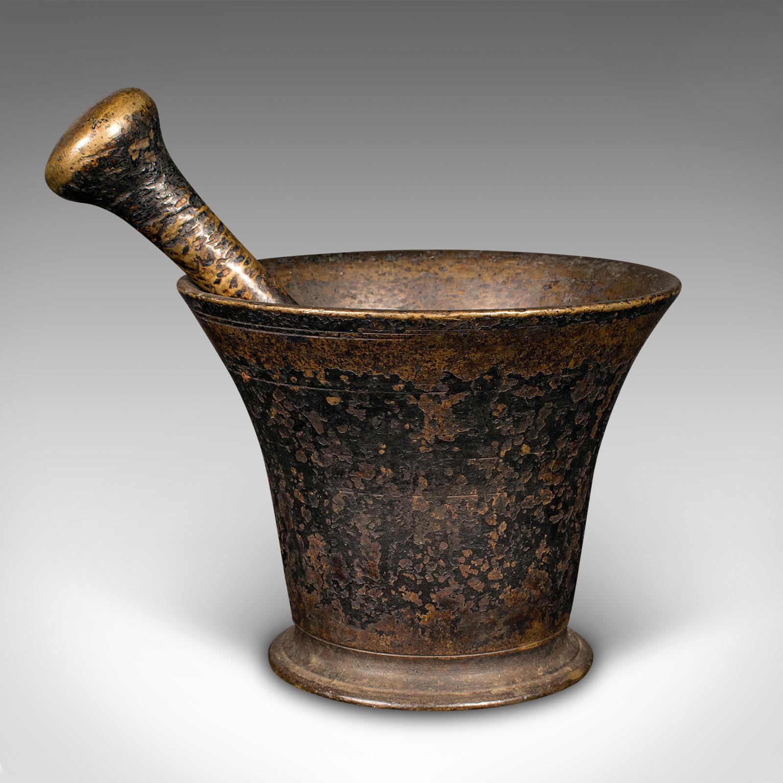 Antique Chemist's Mortar & Pestle, English, Bronze, Apothecary, Georgian, C.1720 In Good Condition For Sale In Hele, Devon, GB