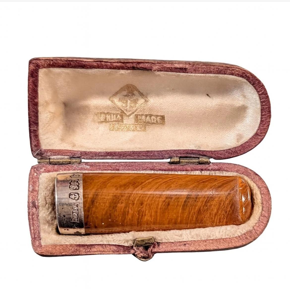 Antique Cheroot Cigar Holder made From Amber 
Sterling Silver A.F 
Co en venta