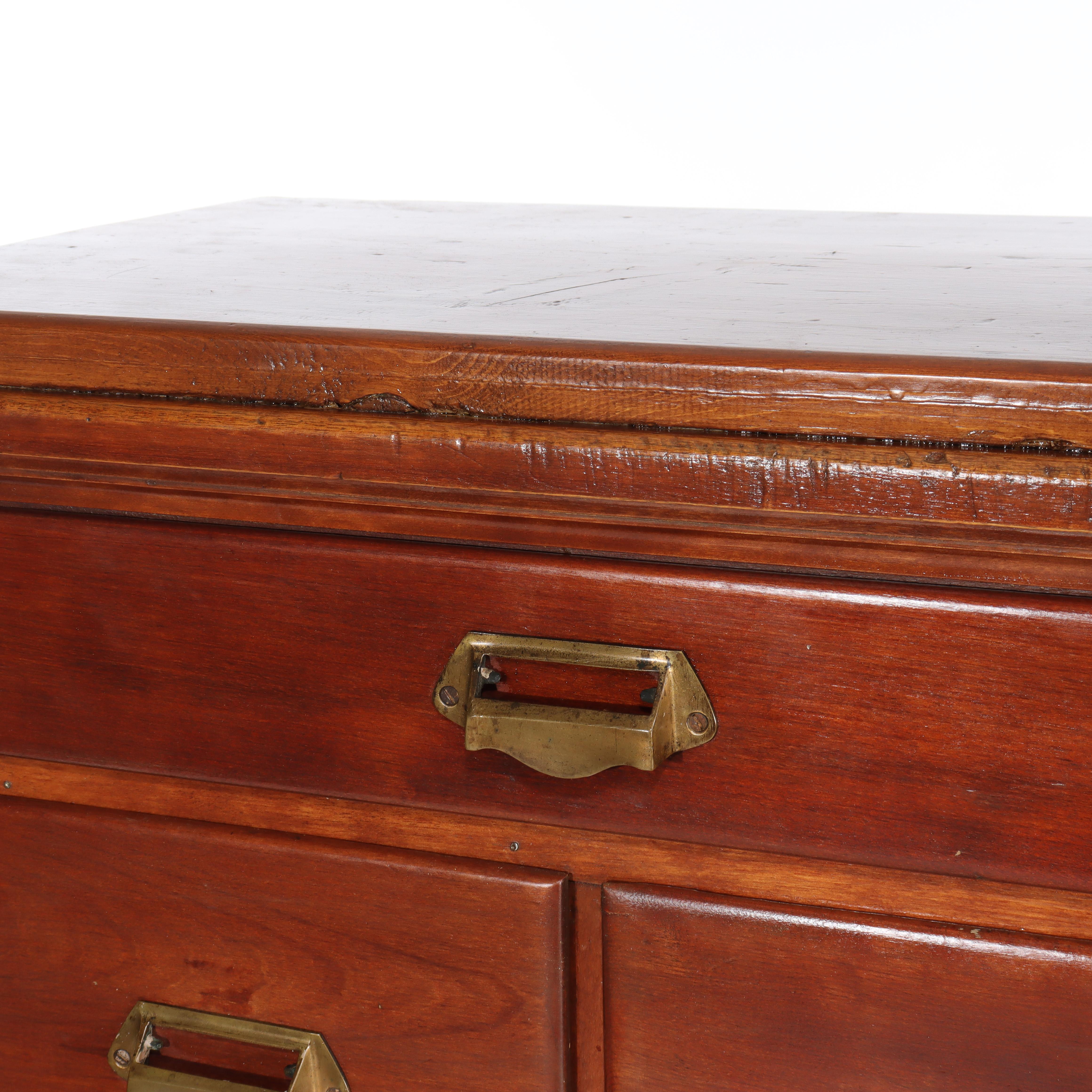 Antico mobile speziale a 18 cassetti in ciliegio del 1850 in vendita 4