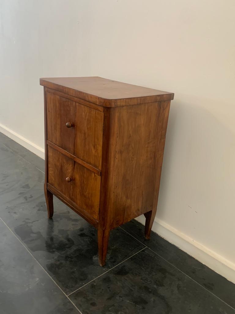 Antique Cherry Commode, Late 18th Century For Sale 1