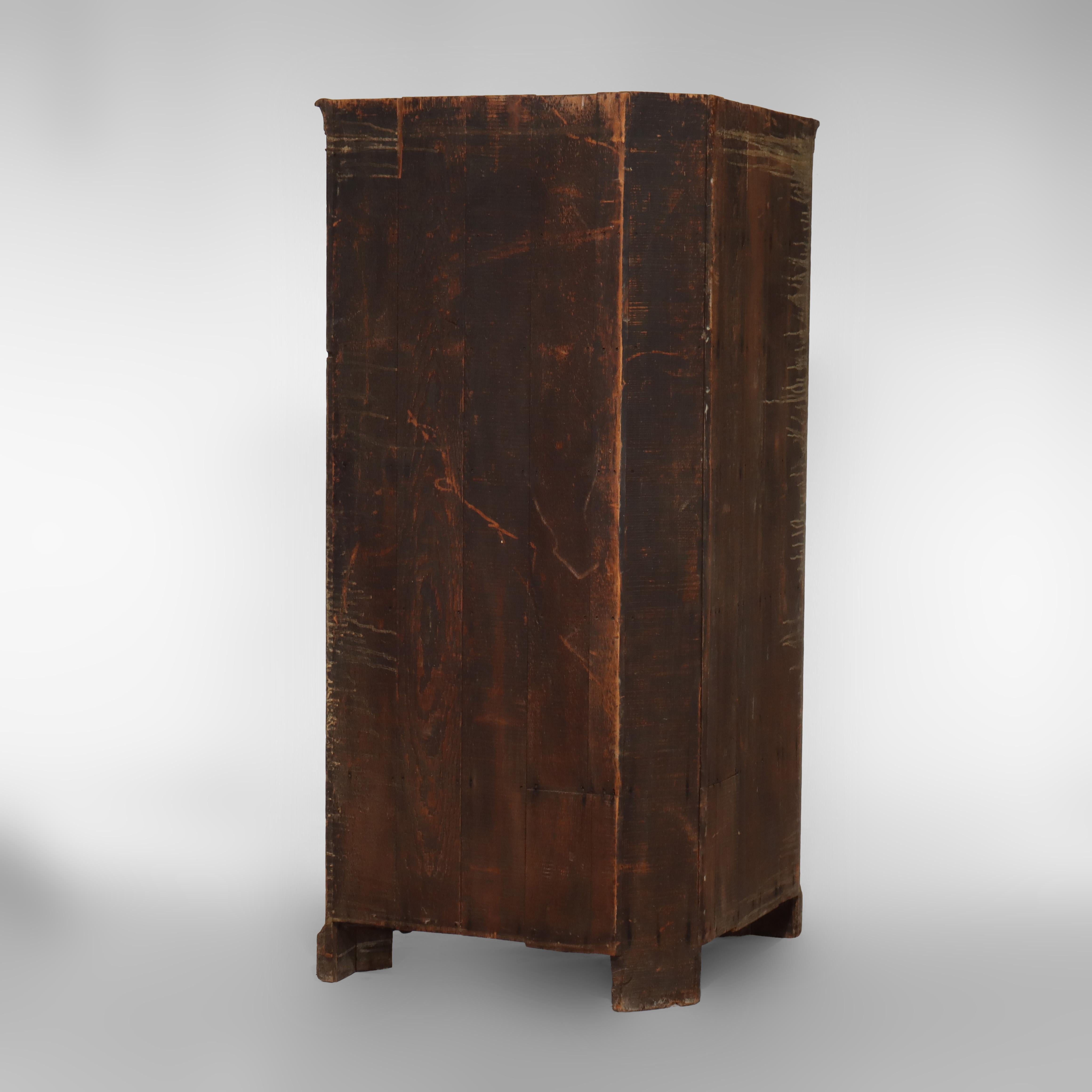 Ancienne armoire d'angle en cerisier à deux portes C1840 en vente 9