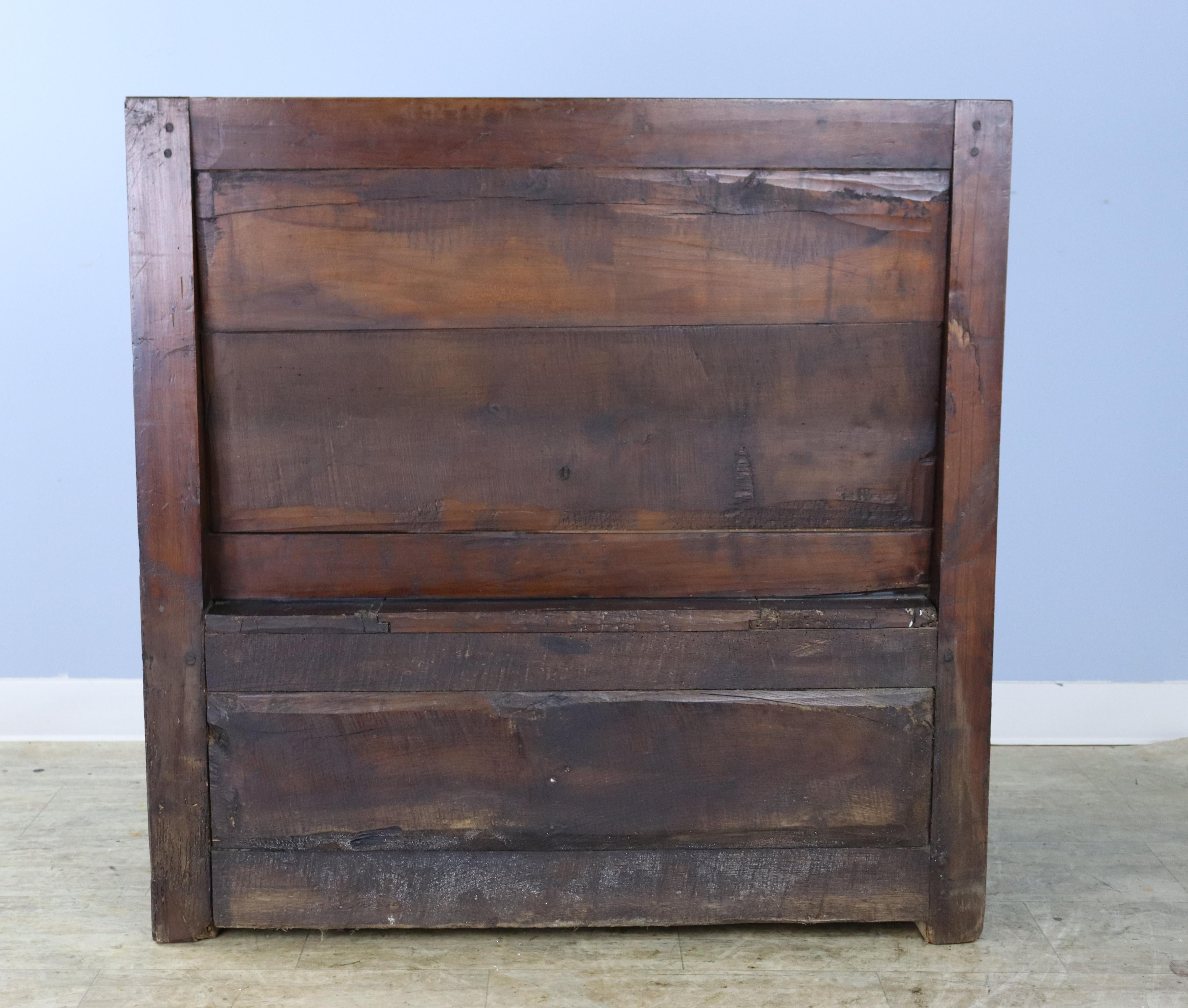 Antique Cherry Country Fireside Seat For Sale 9