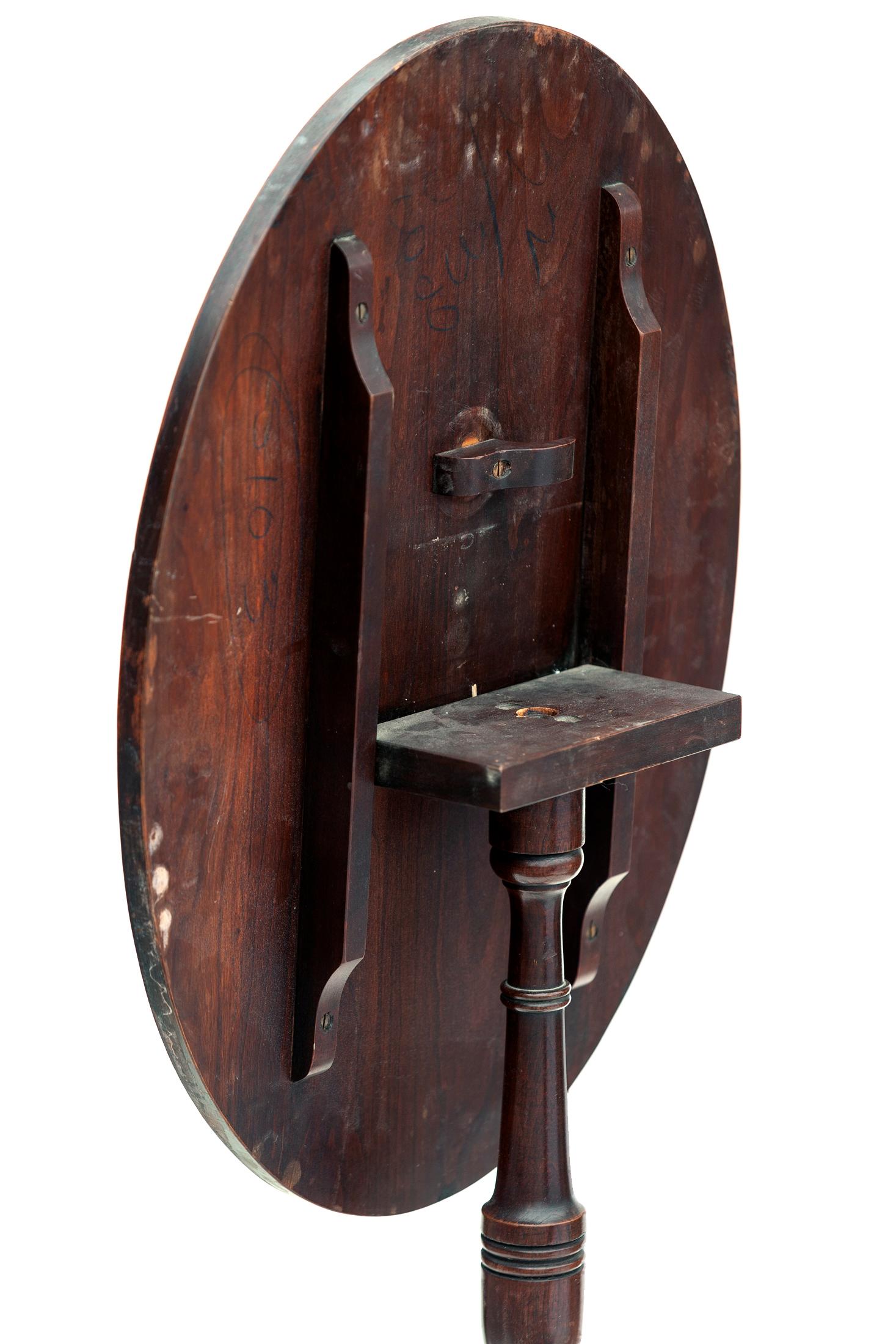 Antiker Kirsche Oval Lilt Top Tisch (20. Jahrhundert) im Angebot