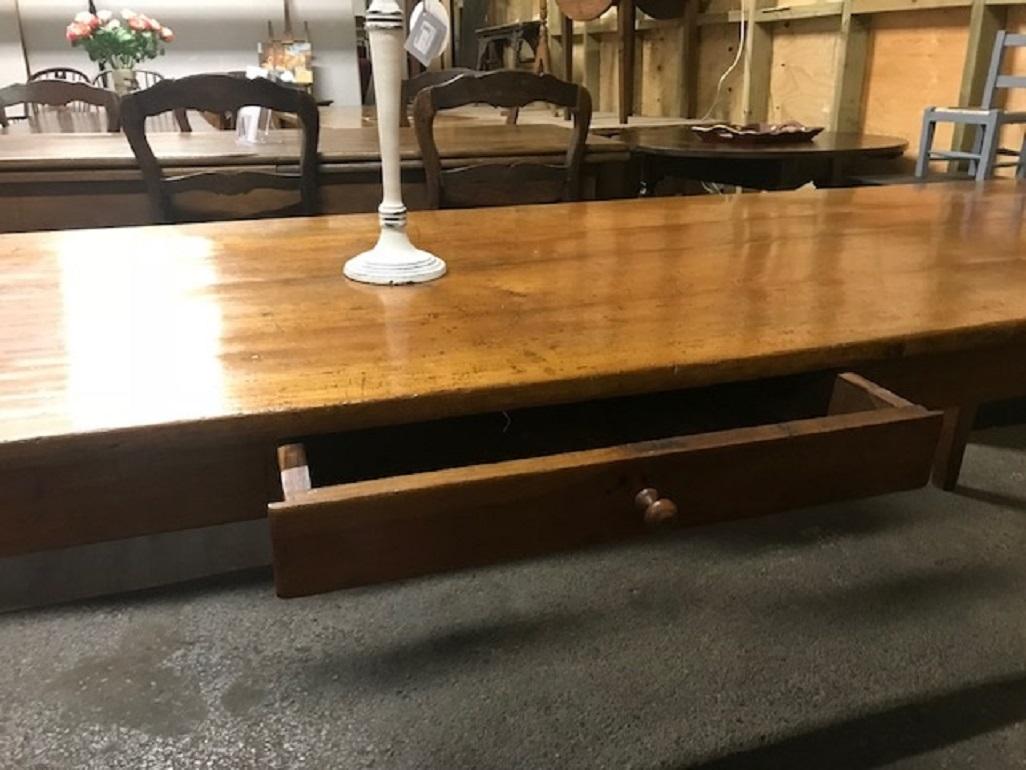 farmhouse table tapered legs
