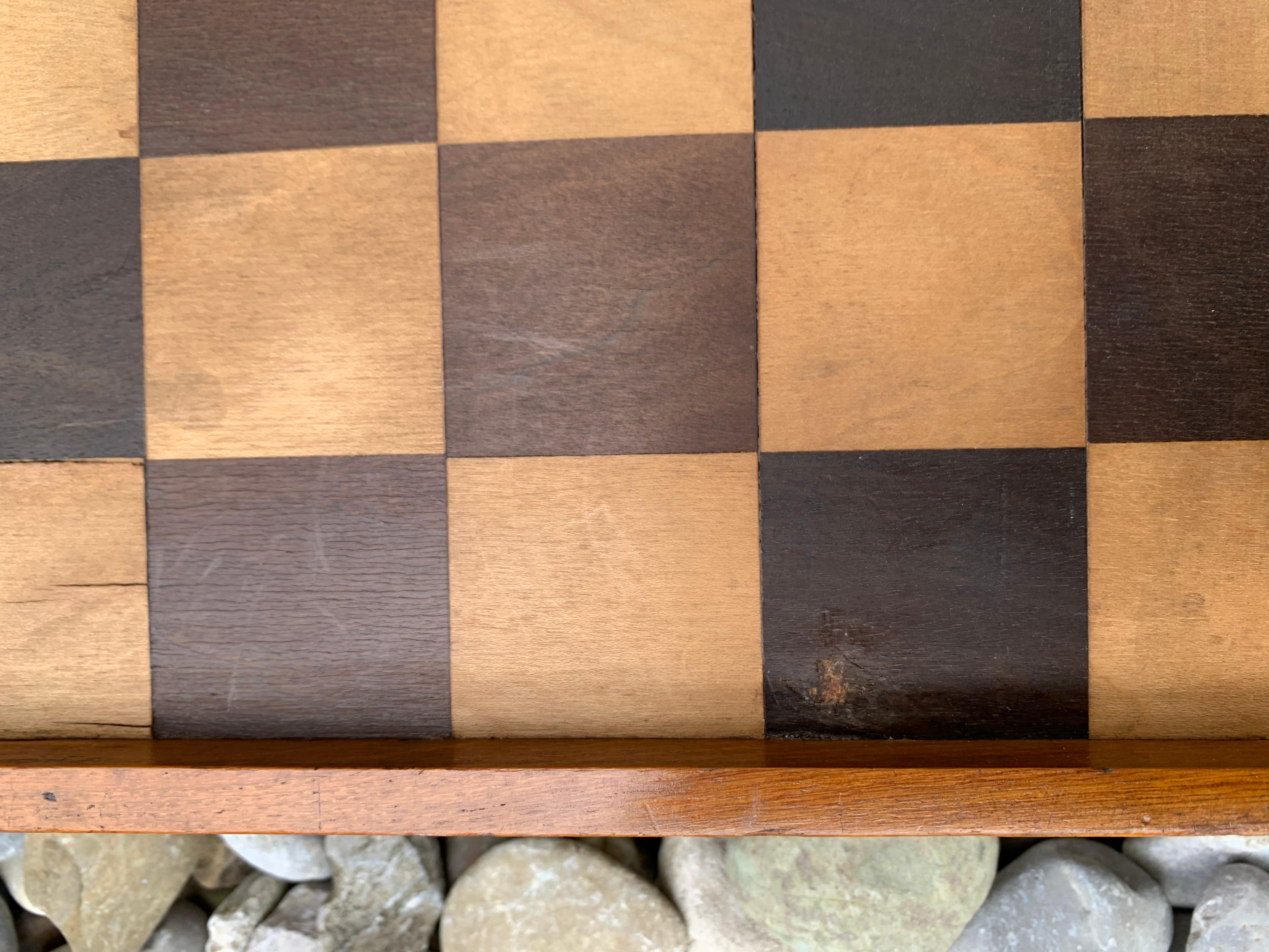 Antique Chess Chequers Game Carved Wood In Good Condition In Munich, DE