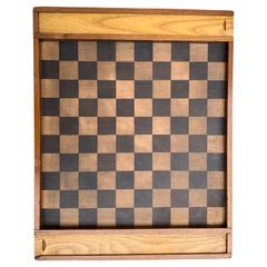 Ancien jeu d'échecs de cheque en bois sculpté