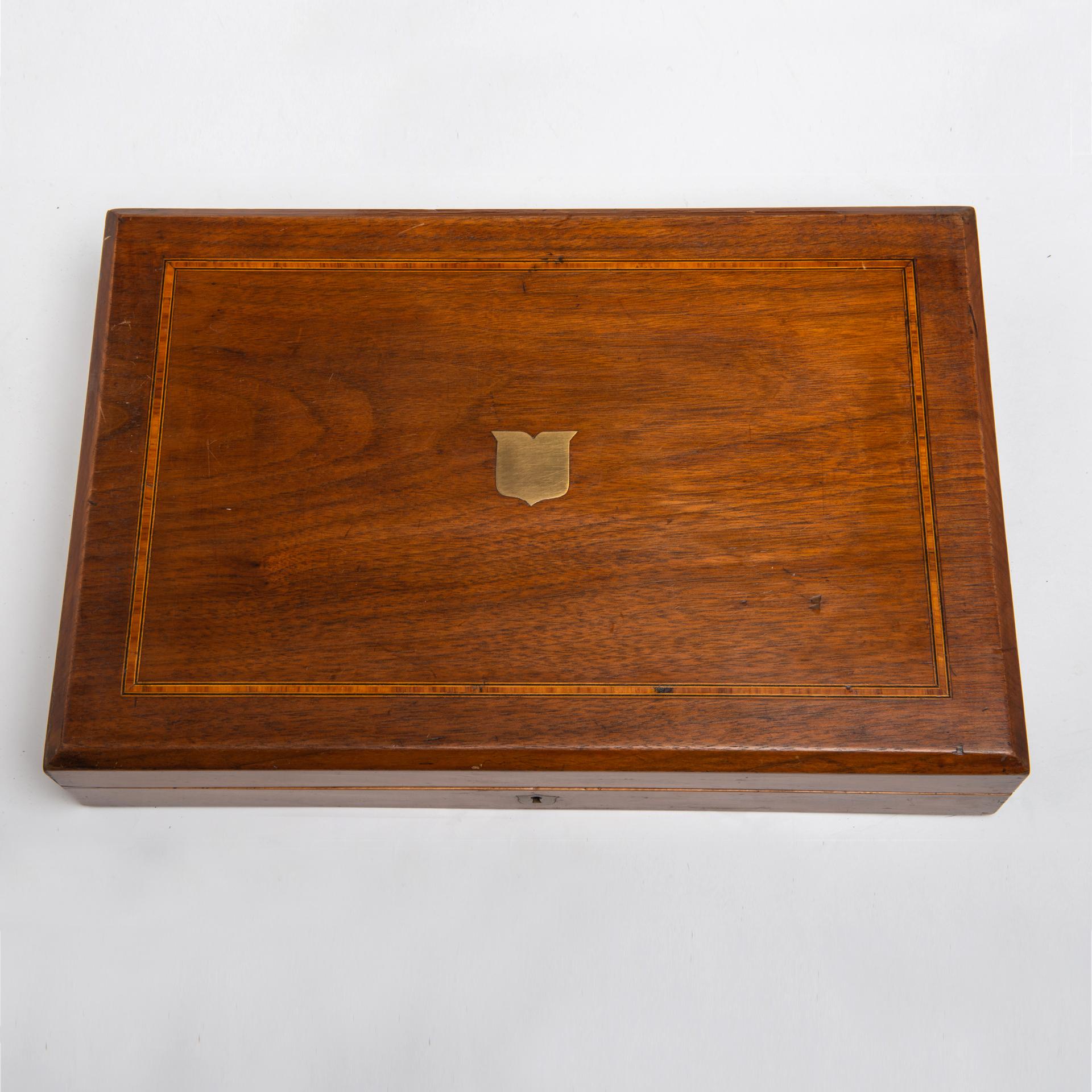 Antike Schach Aufbewahrungsboxen aus Holz (Obstholz) im Angebot