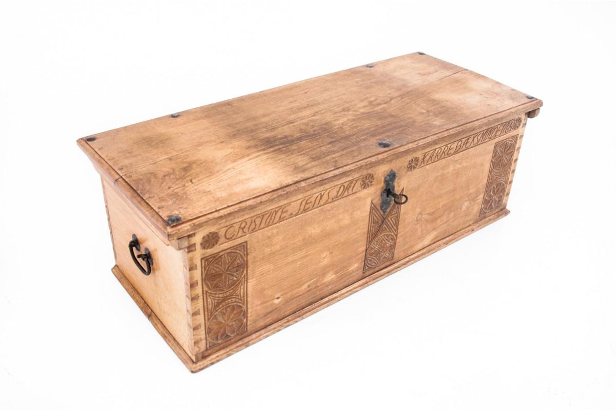 Renaissance Antique chest, Northern Europe, 1765.