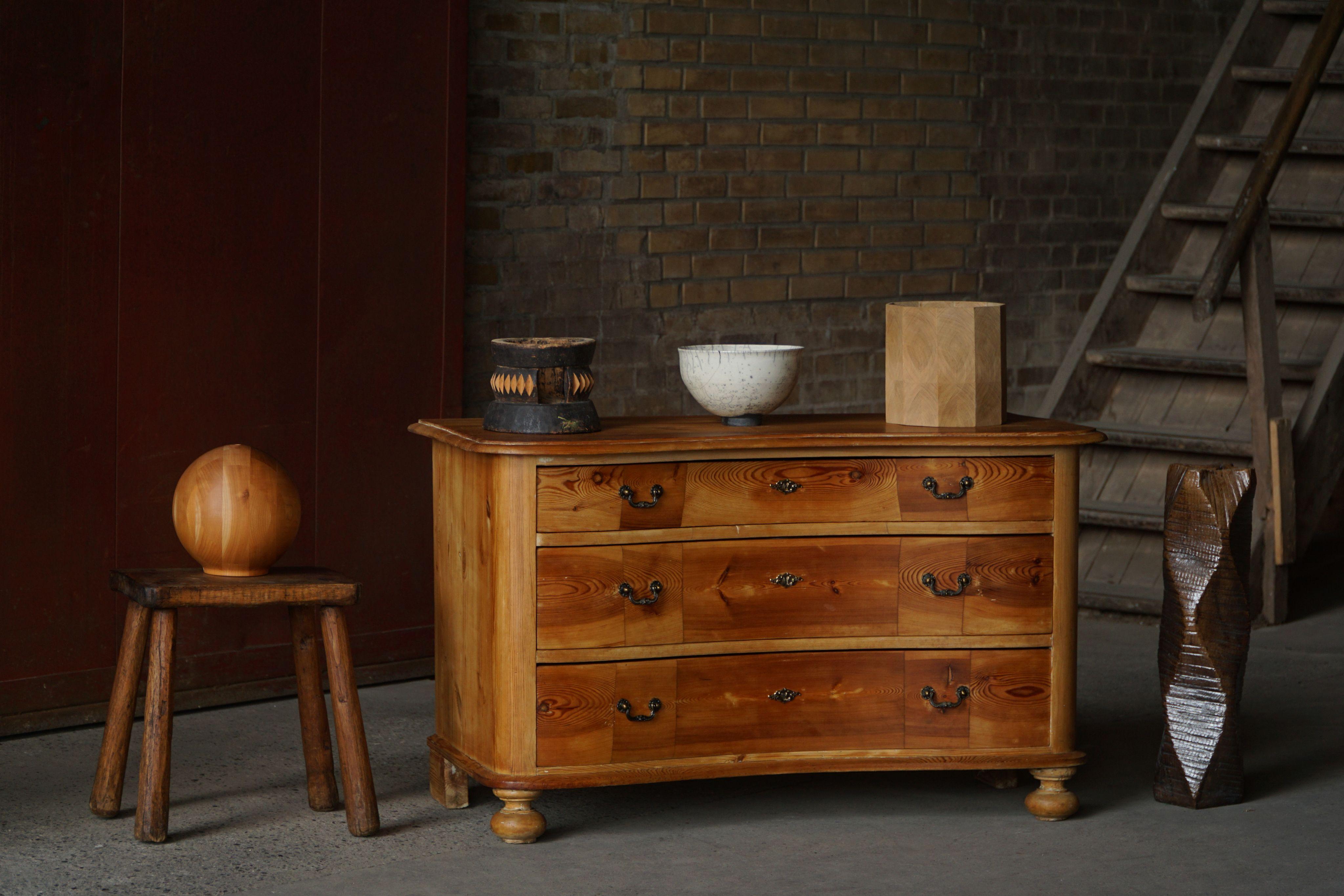 Commode ancienne, fabriquée par un ébéniste danois, fin du 19ème siècle Bon état - En vente à Odense, DK