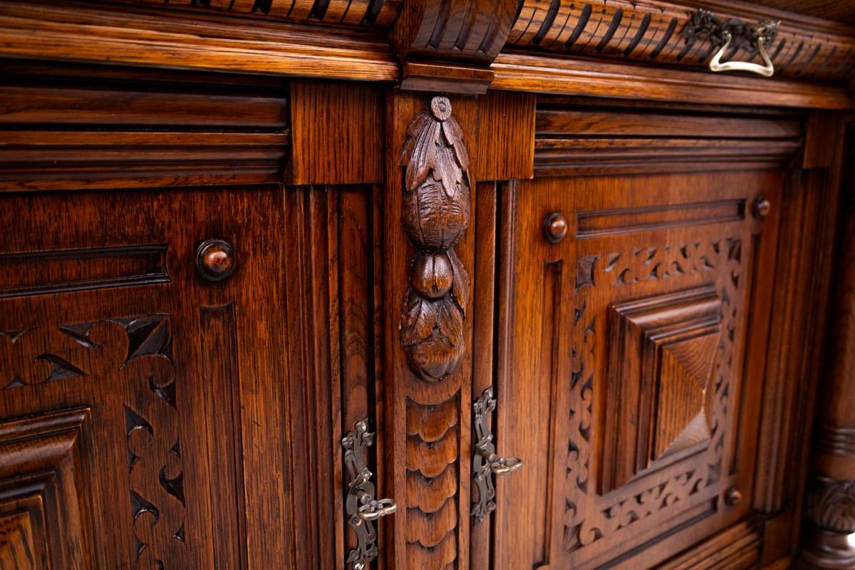 Commode ancienne, vers 1880, Europe occidentale. en vente 2