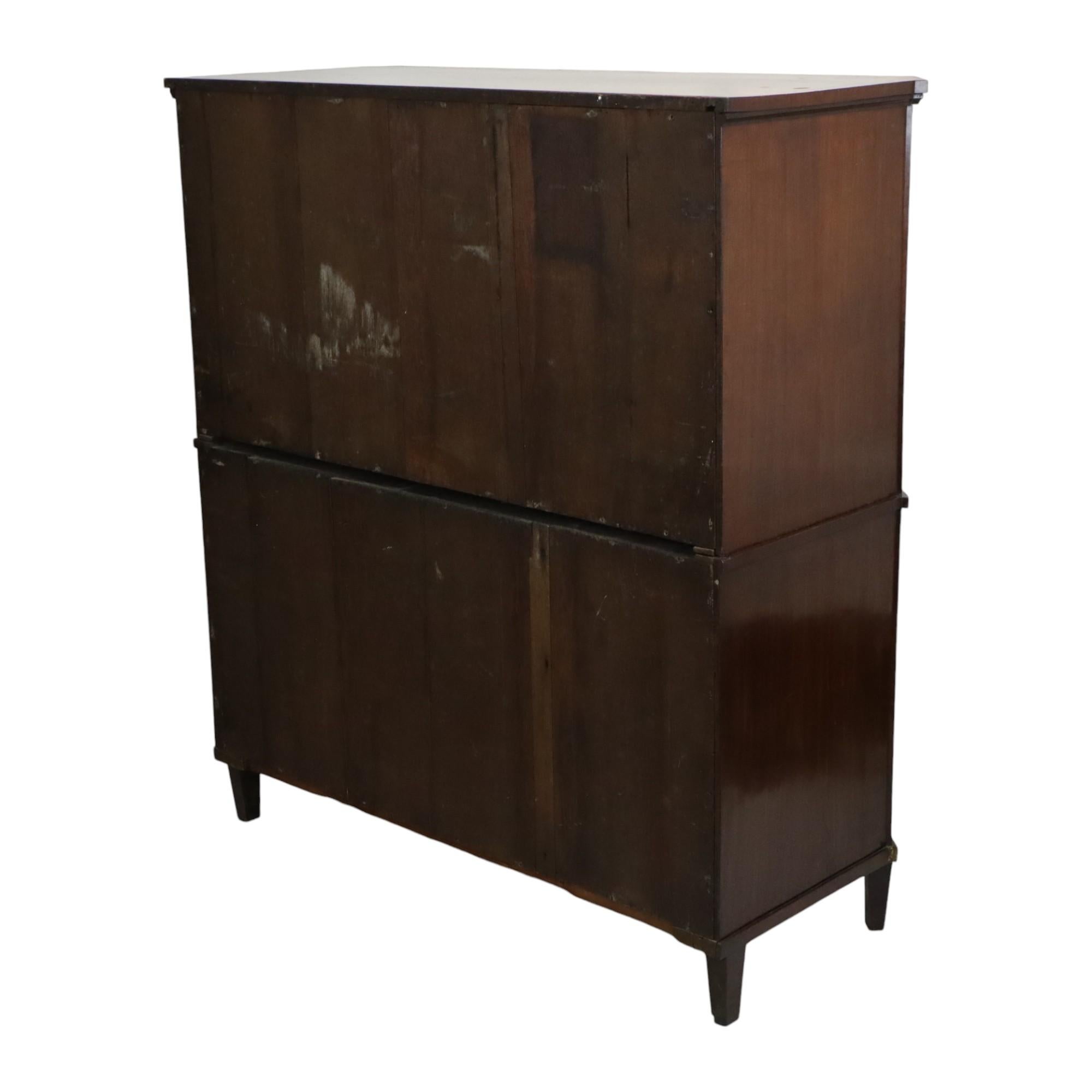 Ancienne commode Chiffonnière en acajou flammé sur chêne 19ème siècle en vente 8