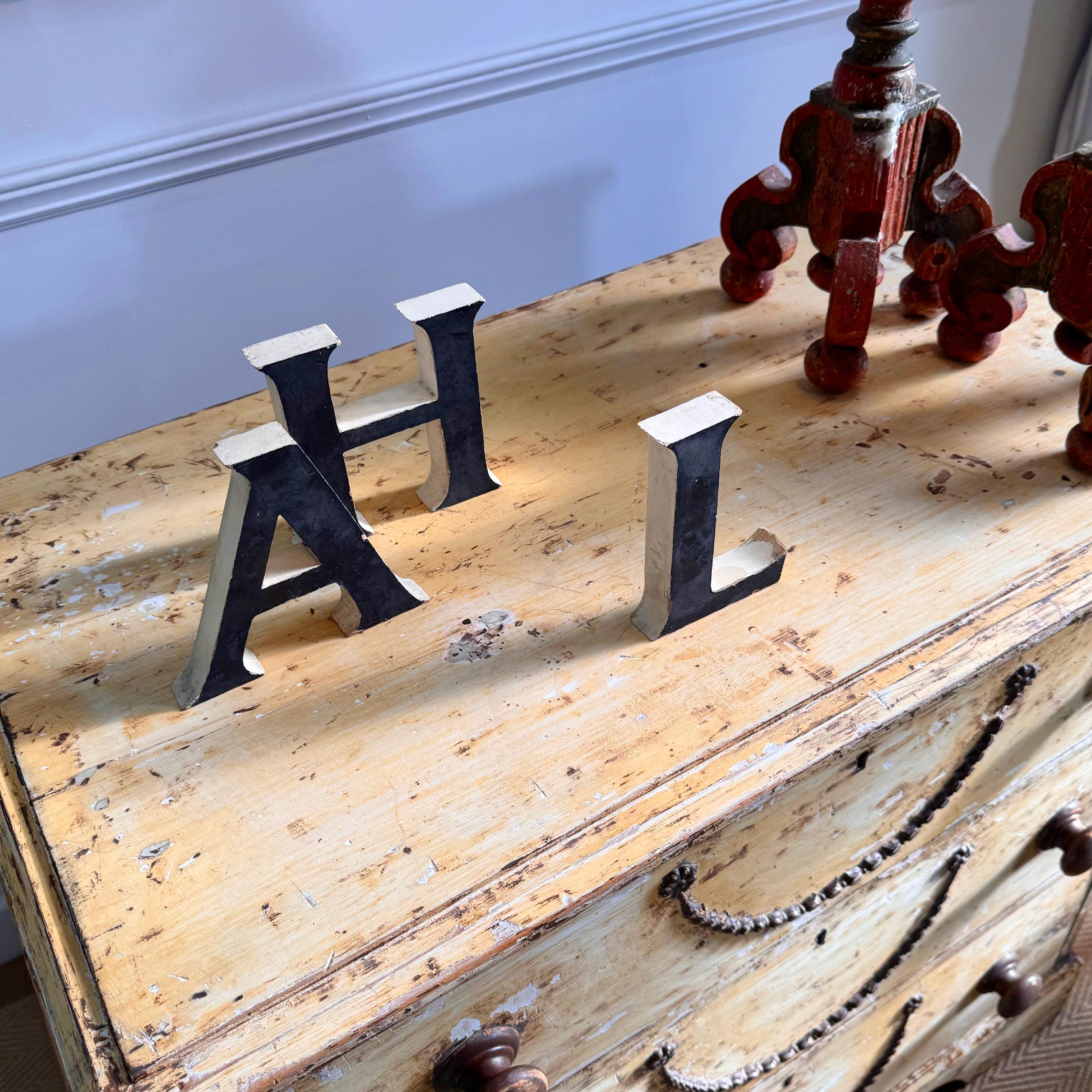 English Antique Chest Of Drawers Circa 1900 For Sale