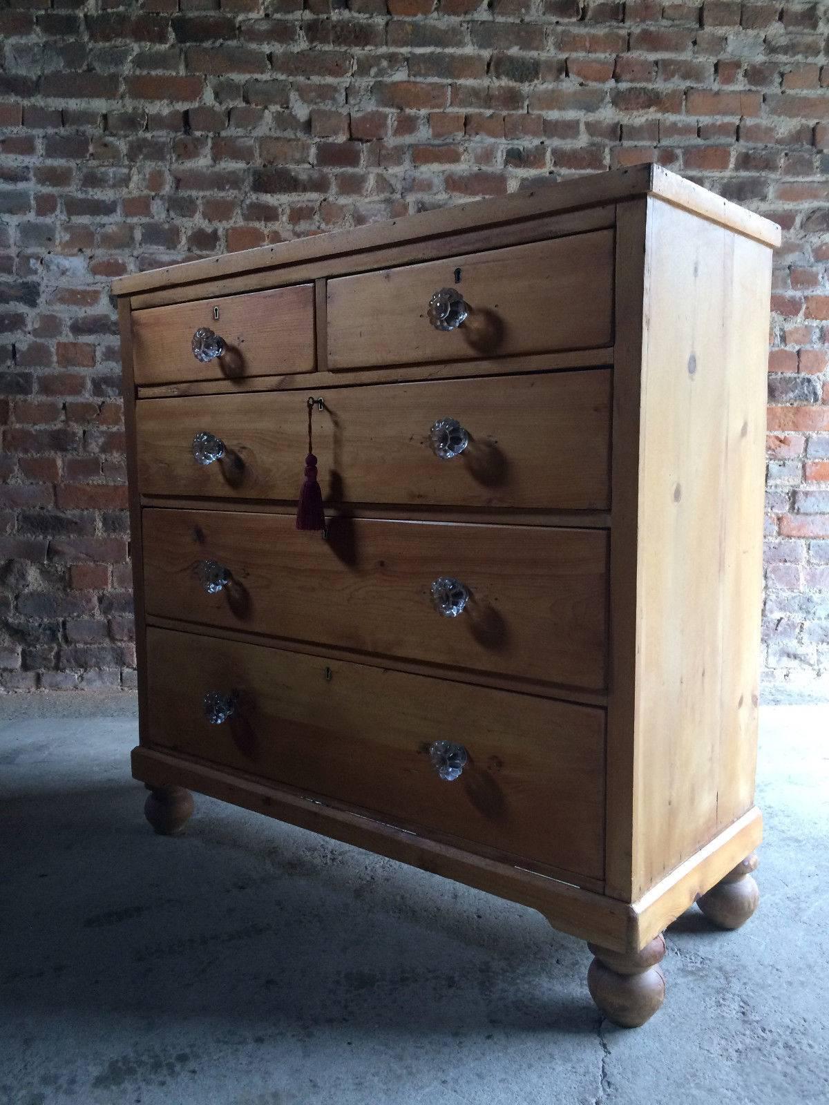 Antique Chest of Drawers Dresser Pine Victorian, 19th Century, circa 1850 4