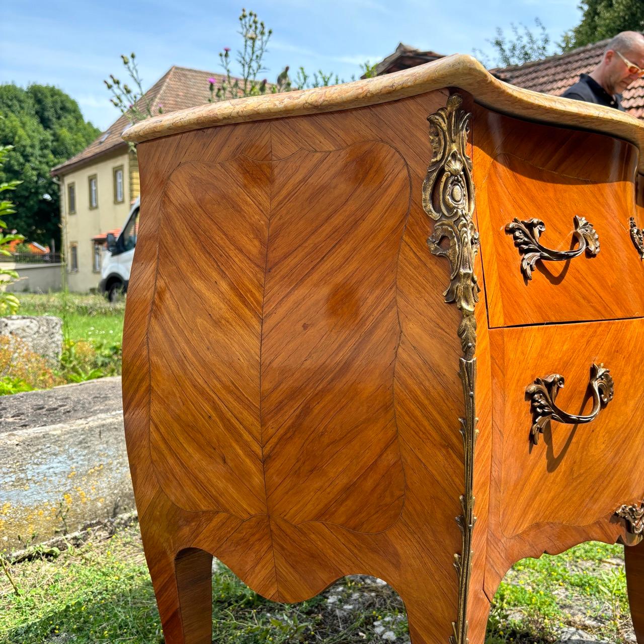 Commode ancienne  France 19e siècle  Marbre et laiton en vente 3