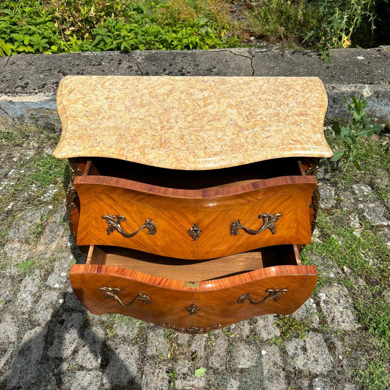 Commode ancienne  France 19e siècle  Marbre et laiton en vente 4