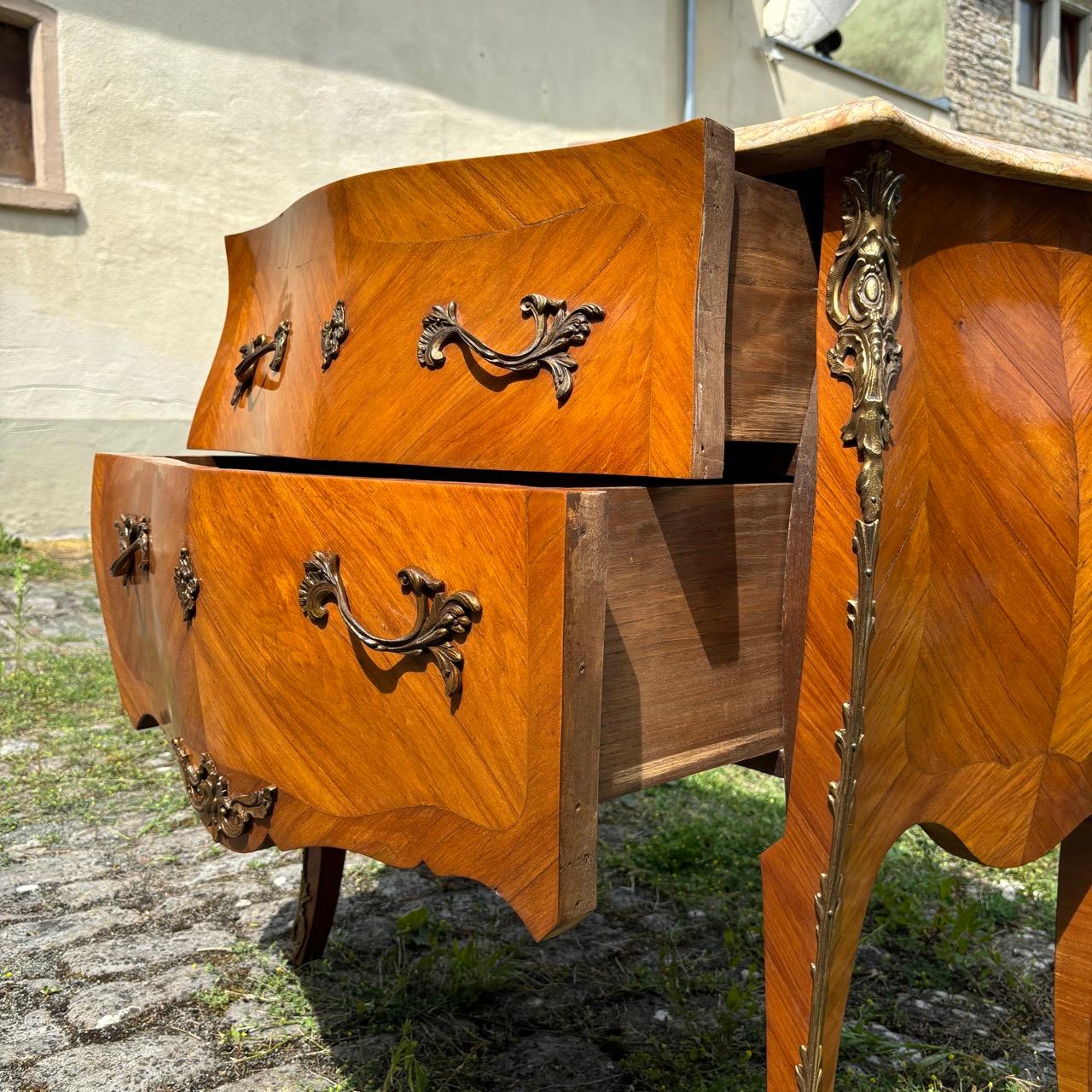 Commode ancienne  France 19e siècle  Marbre et laiton en vente 5