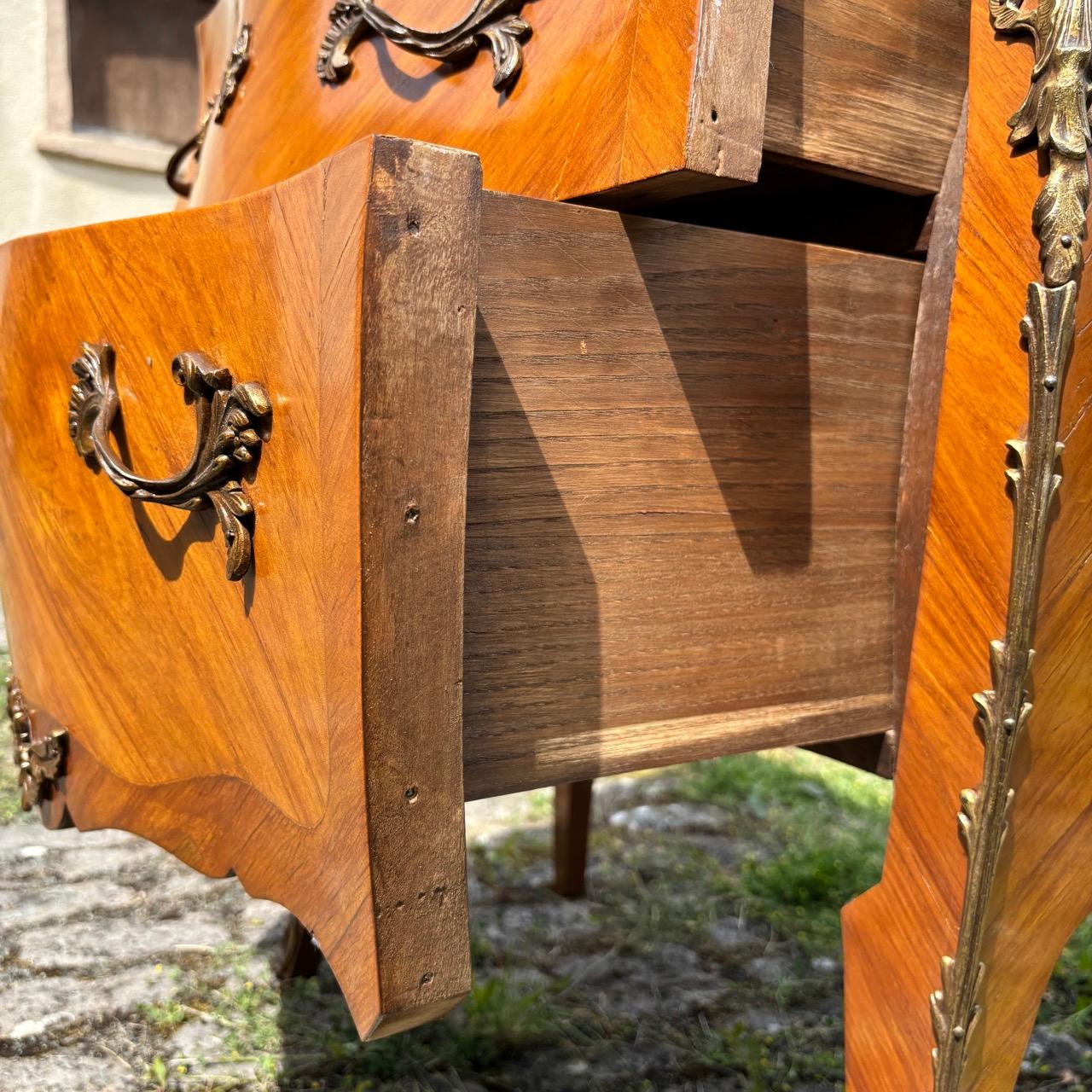 Commode ancienne  France 19e siècle  Marbre et laiton en vente 6