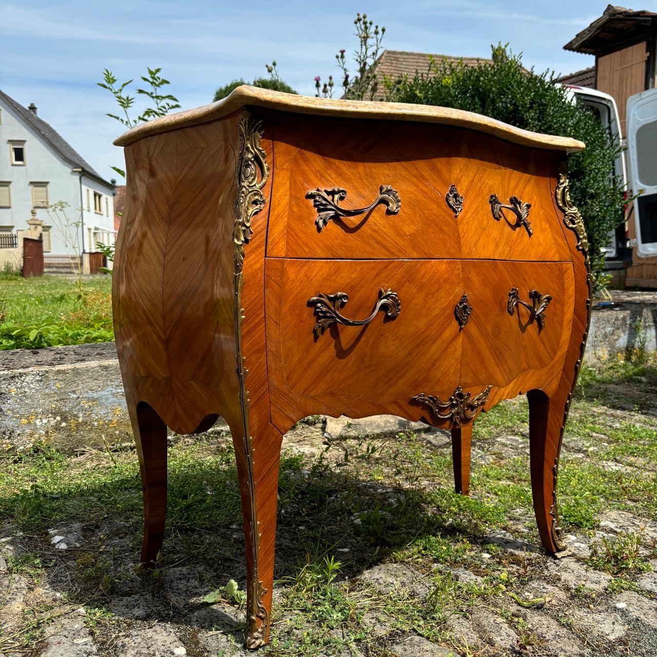 Commode ancienne  France 19e siècle  Marbre et laiton Bon état - En vente à Würzburg, DE