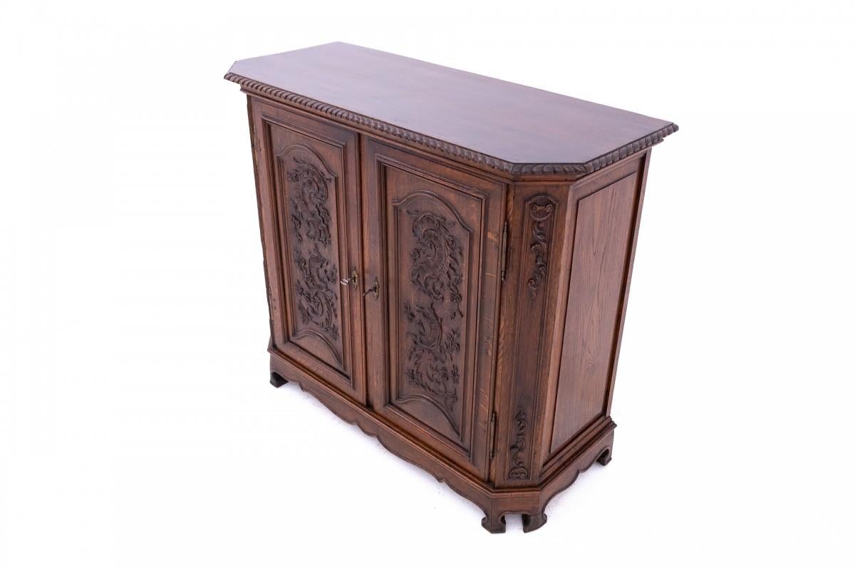 Commode ancienne d'environ 1880, France. Après la rénovation. Bon état - En vente à Chorzów, PL