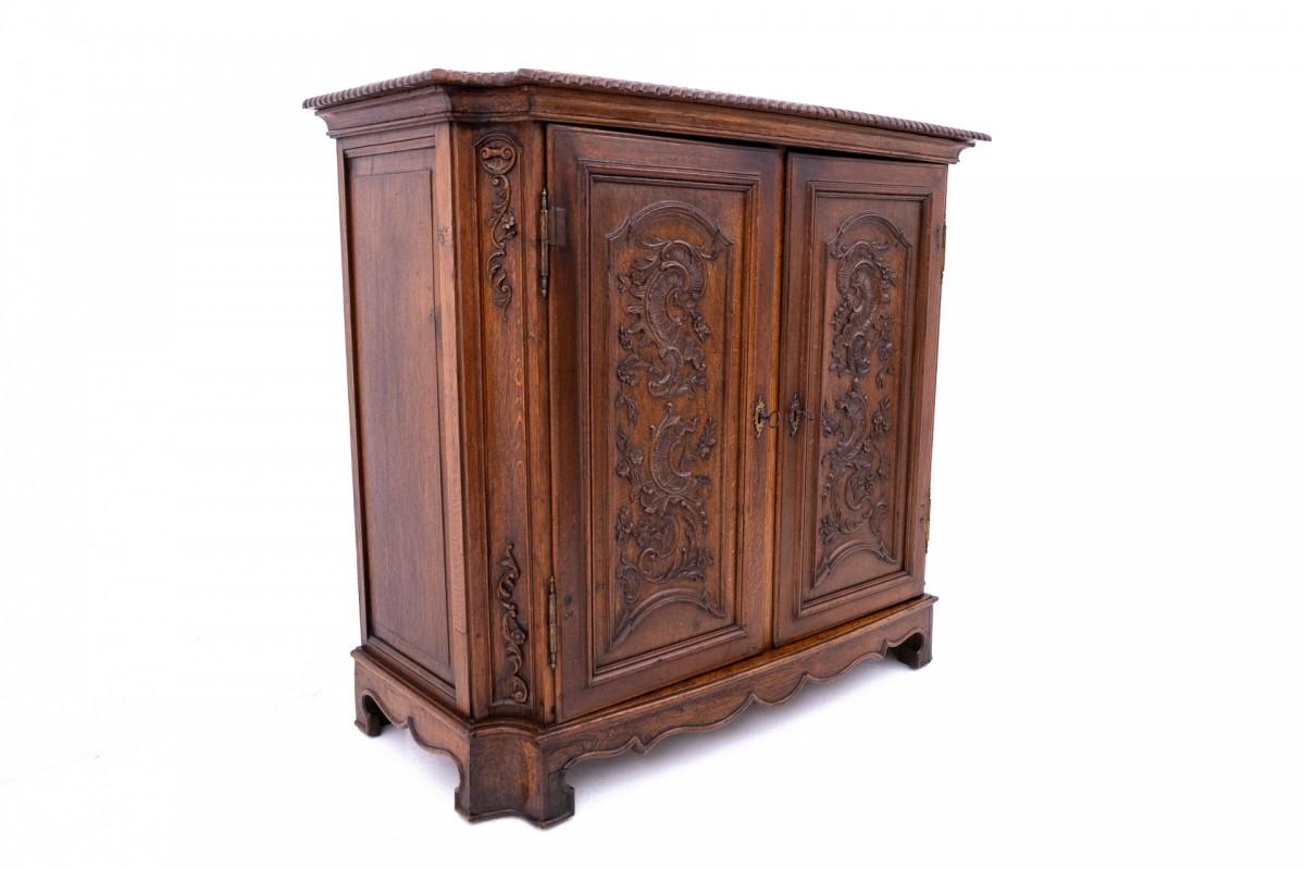 Fin du XIXe siècle Commode ancienne d'environ 1880, France. Après la rénovation. en vente