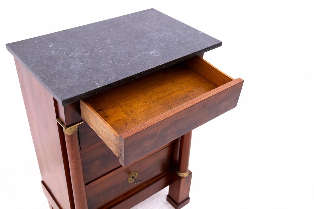Antique chest of drawers from the second half of the 19th century, Northern Euro In Good Condition For Sale In Chorzów, PL