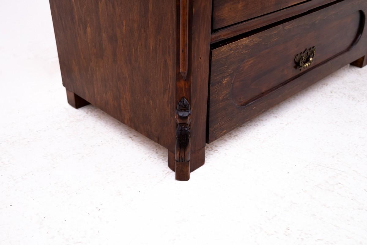 Commode ancienne du tournant des 19e et 20e siècles, Northern en vente 2