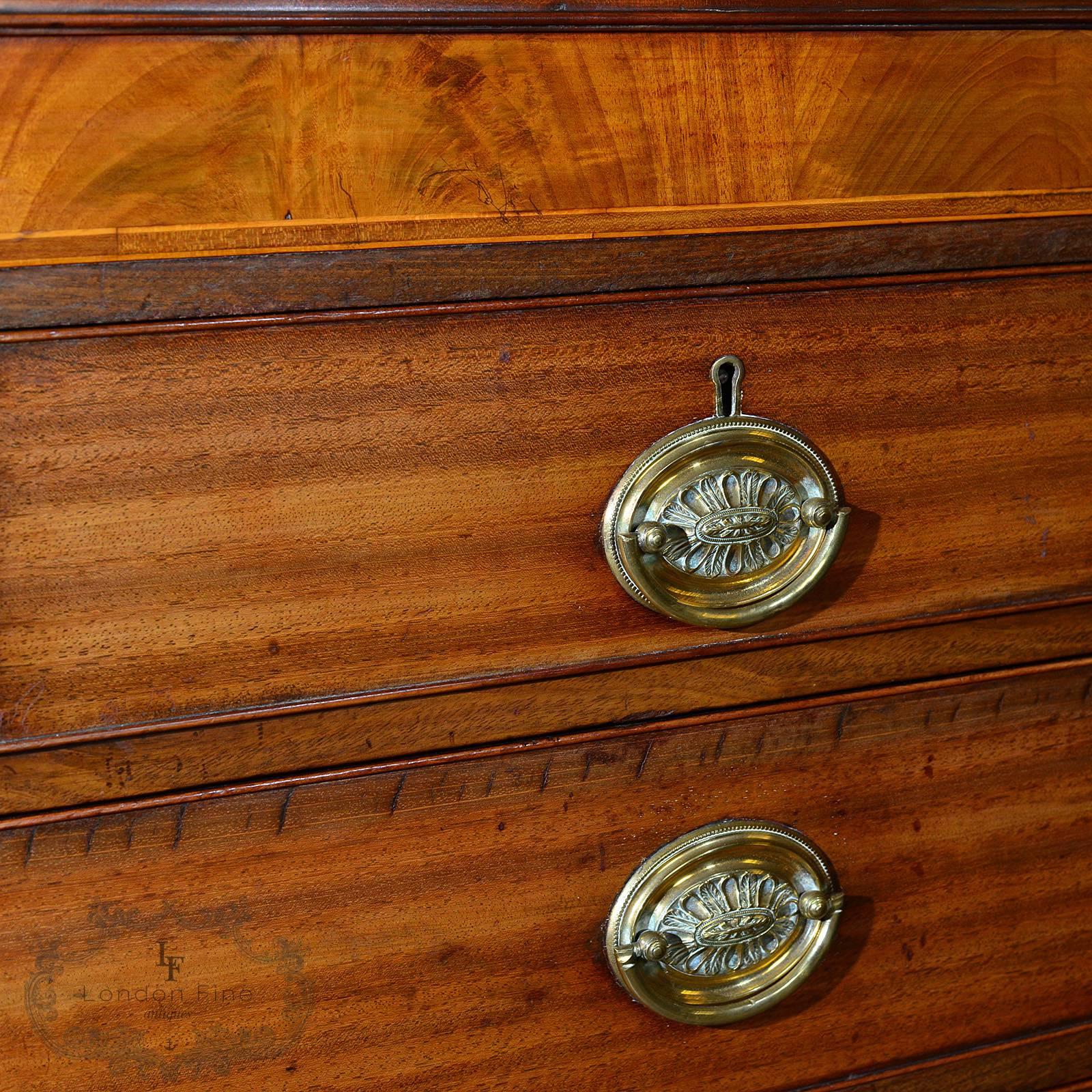 Antique Chest of Drawers, Georgian Commode, circa 1780 2