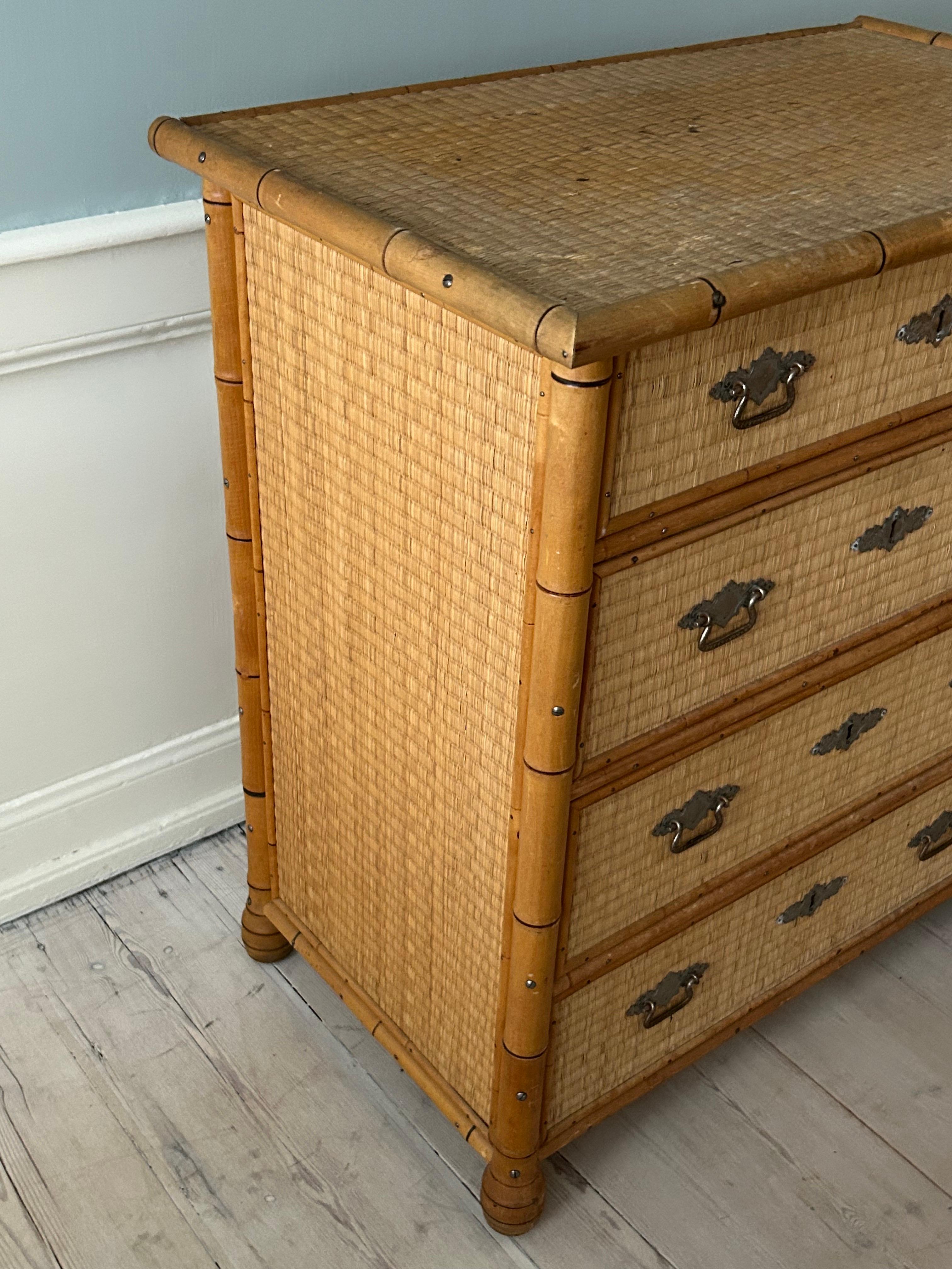 Antique Chest of Drawers in Japanese Straw and Beech Wood, Sweden, 19th Century For Sale 7