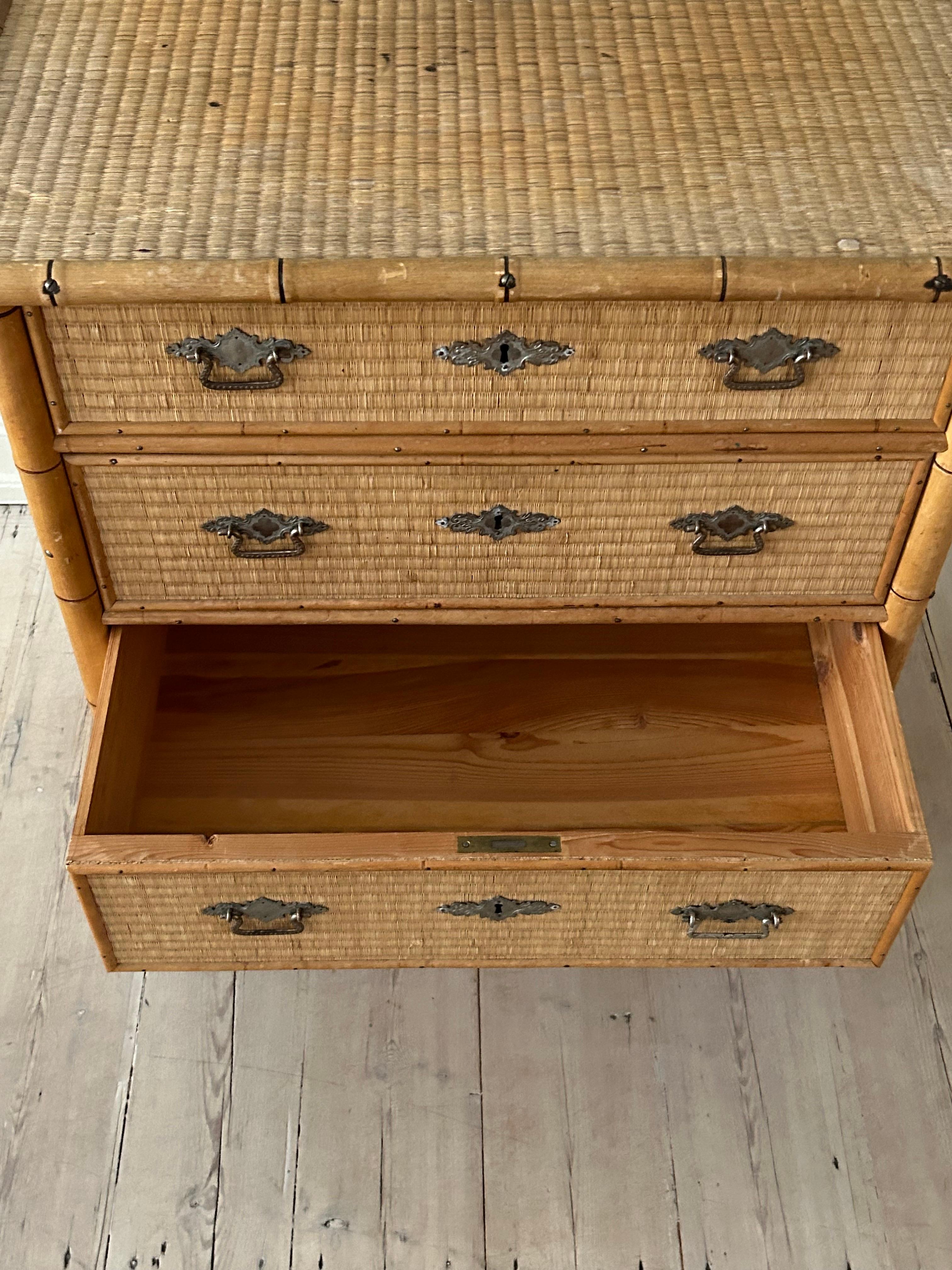 Antique Chest of Drawers in Japanese Straw and Beech Wood, Sweden, 19th Century For Sale 10
