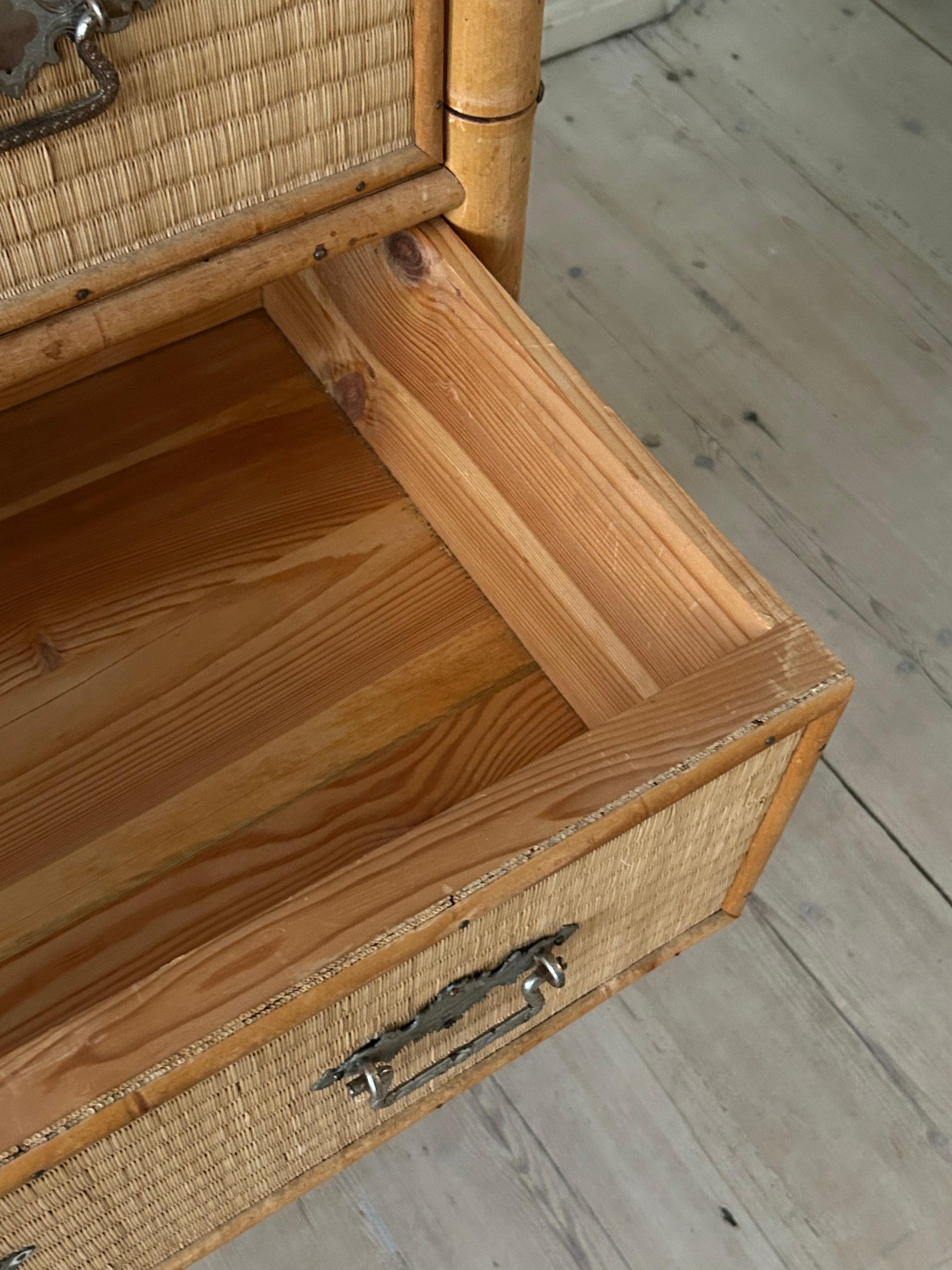 Antique Chest of Drawers in Japanese Straw and Beech Wood, Sweden, 19th Century For Sale 11