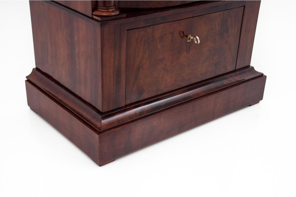 Commode ancienne, Europe du Nord, vers 1870. en vente 3