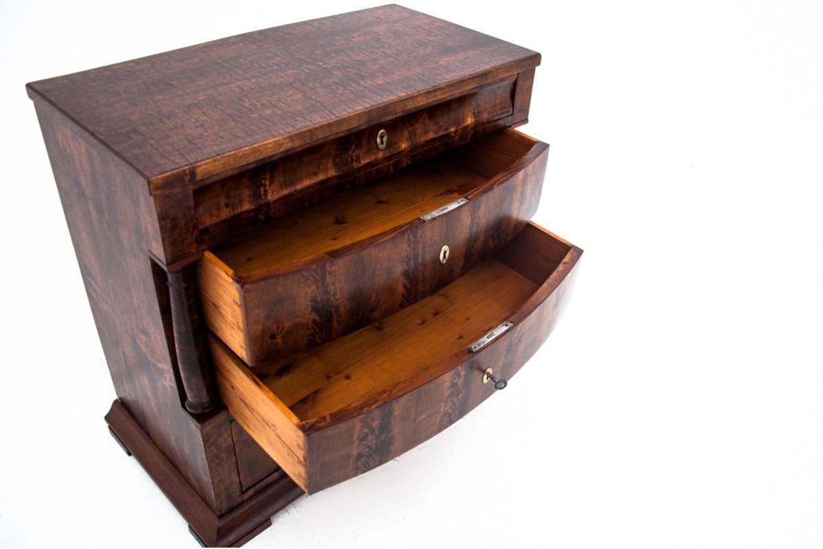 Commode ancienne, Europe du Nord, vers 1870. Bon état - En vente à Chorzów, PL