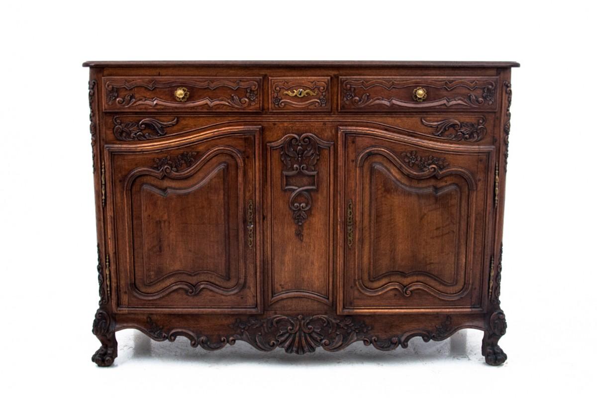 Antique chest of drawers on lion's paws, Western Europe, circa 1880.  For Sale 5