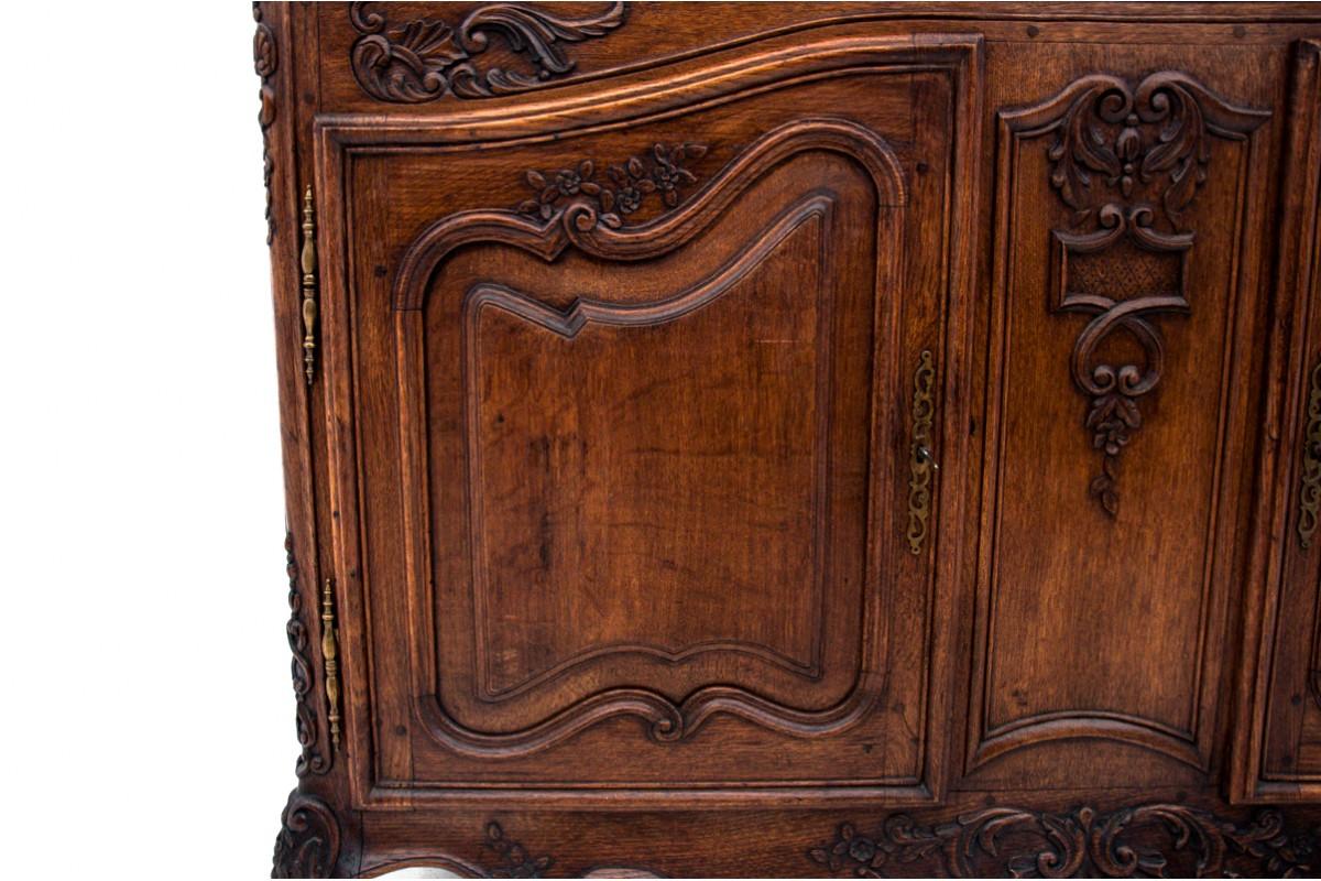 Antique chest of drawers on lion's paws, Western Europe, circa 1880.  For Sale 2