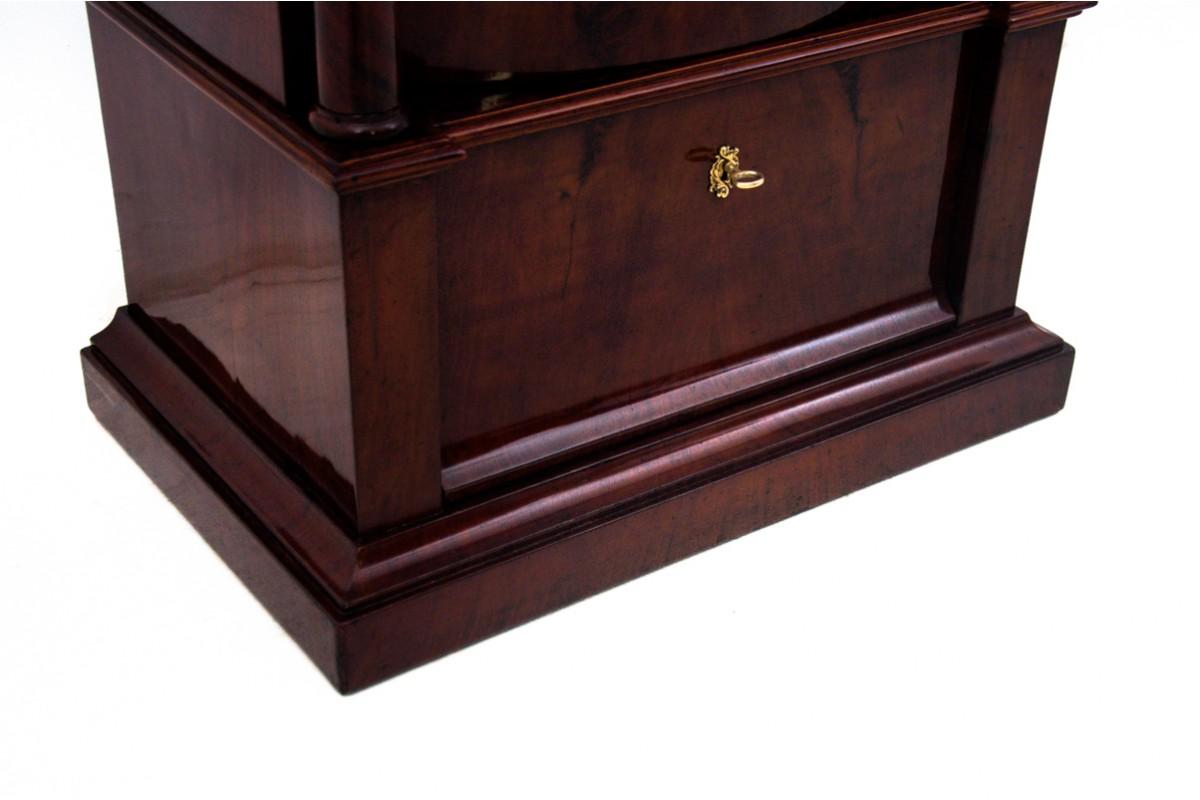 Commode ancienne - poste, Europe du Nord, vers 1850. en vente 4
