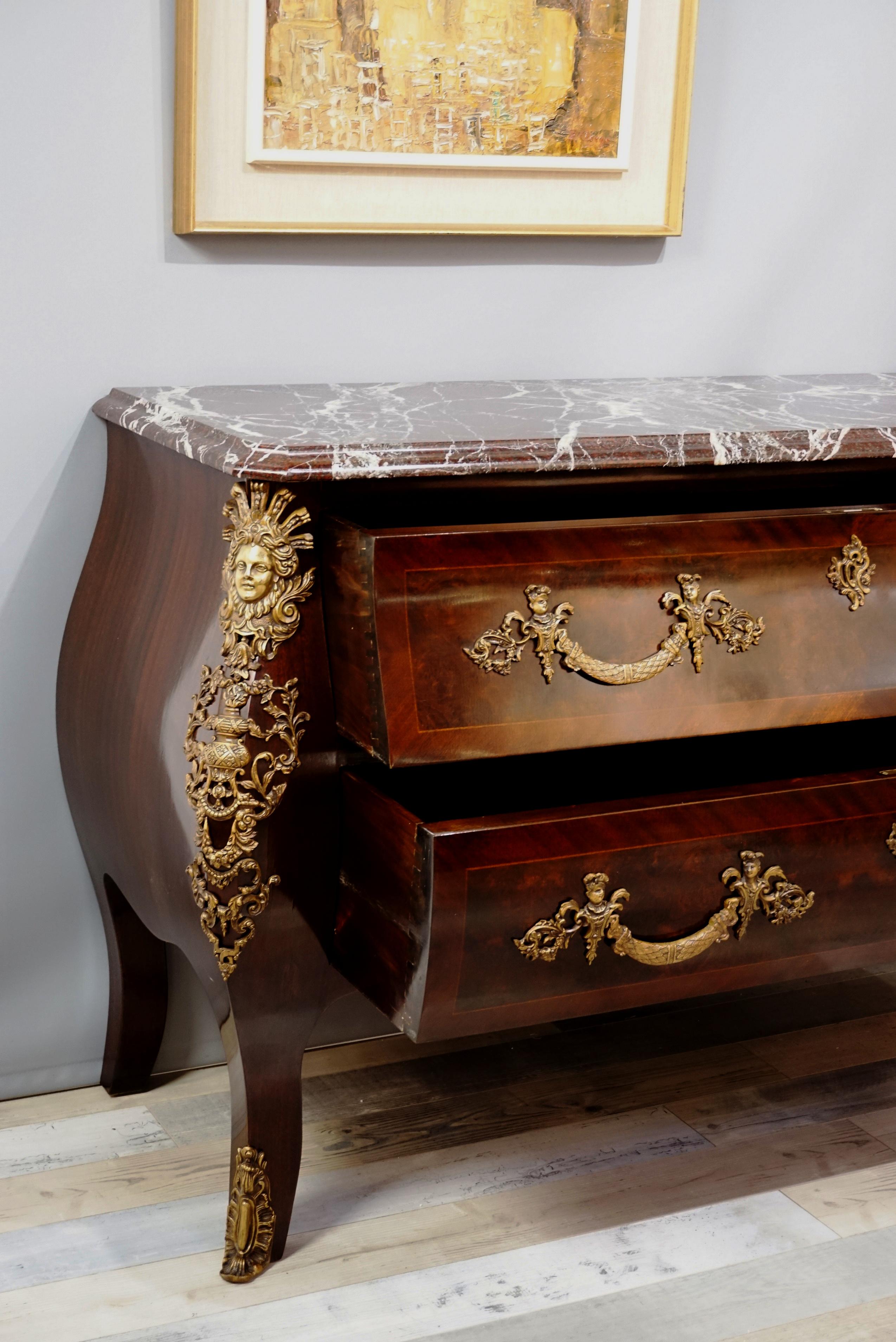 Antique Chest of Drawers Regency Amboine and Mahogany with Red Marble Tray For Sale 9