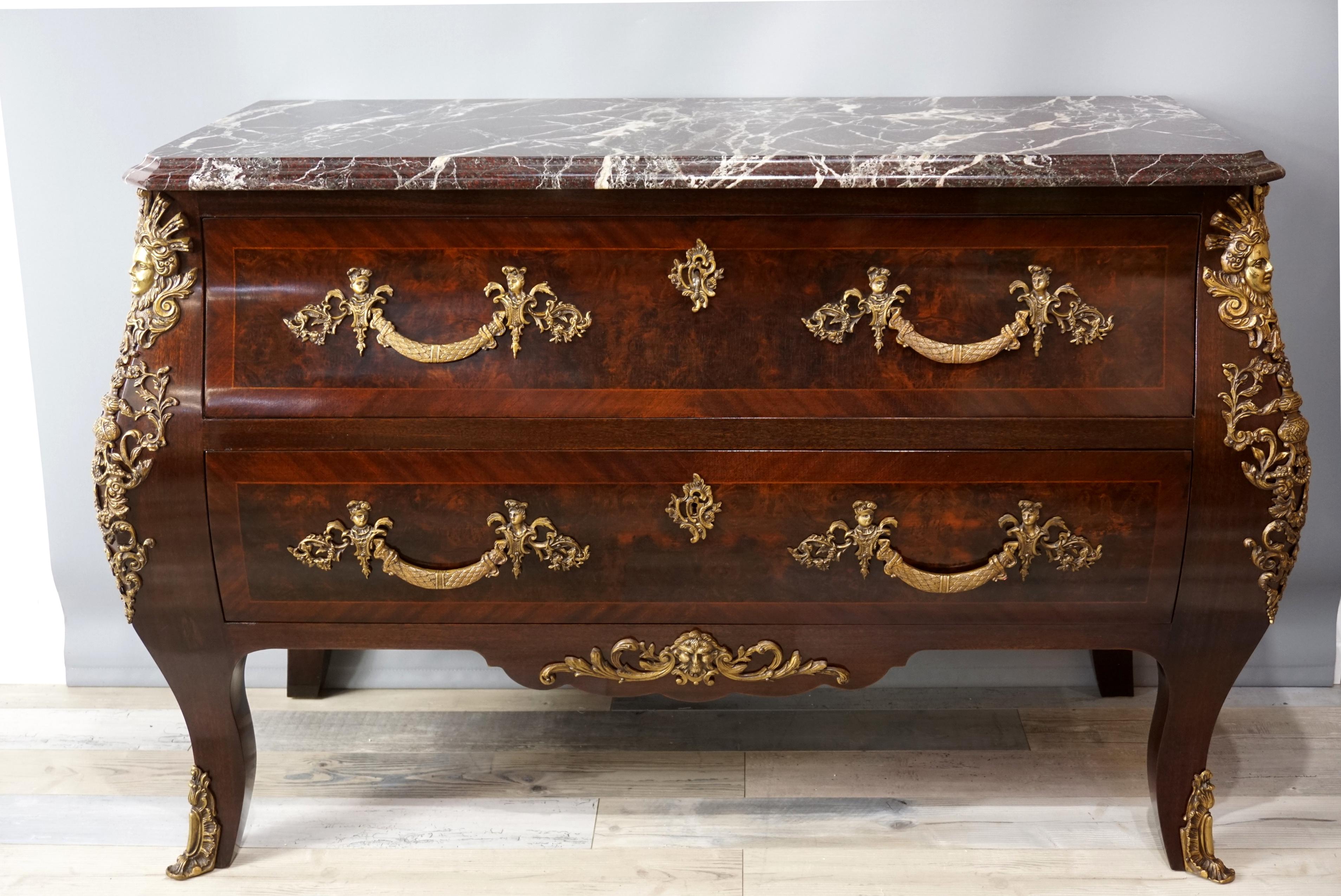Antique Chest of Drawers Regency Amboine and Mahogany with Red Marble Tray For Sale 10