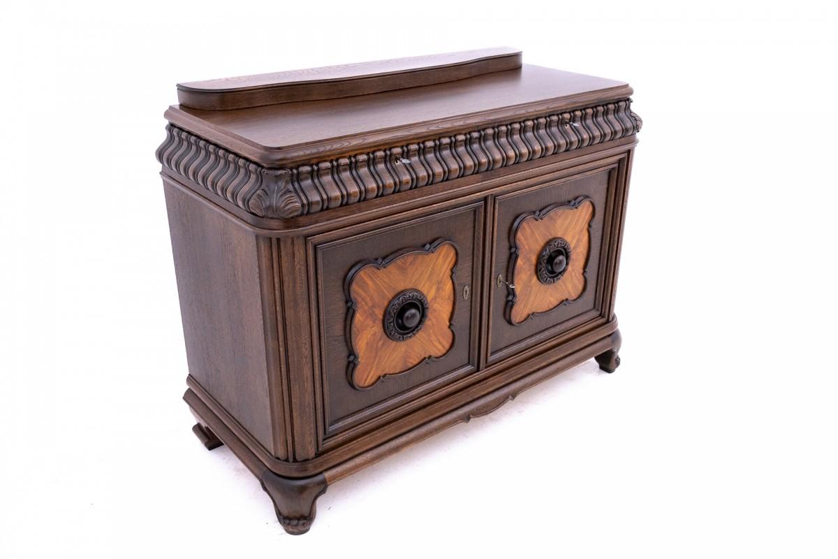 Neorinascimentale Cassettiera antica - credenza a cavallo tra il XIX e il XX secolo in vendita