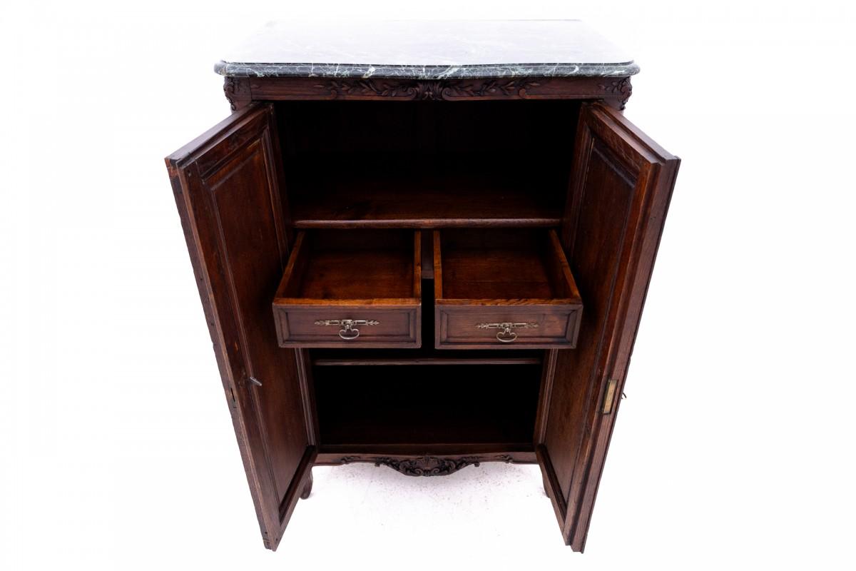 Antike Kommode mit Steinplatte, Frankreich, spätes 19. Jahrhundert. (Holz) im Angebot