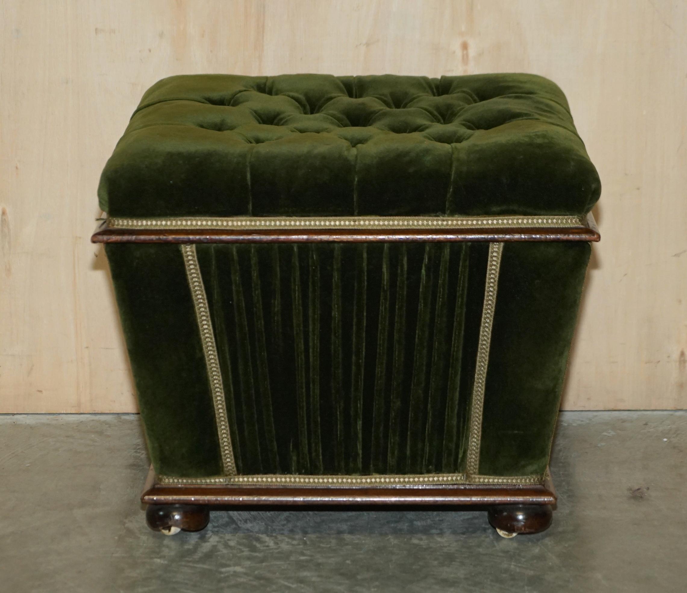 We are delighted to offer for sale this lovely original Regency Chesterfield tufted pitch pine ottoman stool 

A well made and good looking traditional Regency green velour Country House Ottoman. The frame is pitch pine as was correct for the