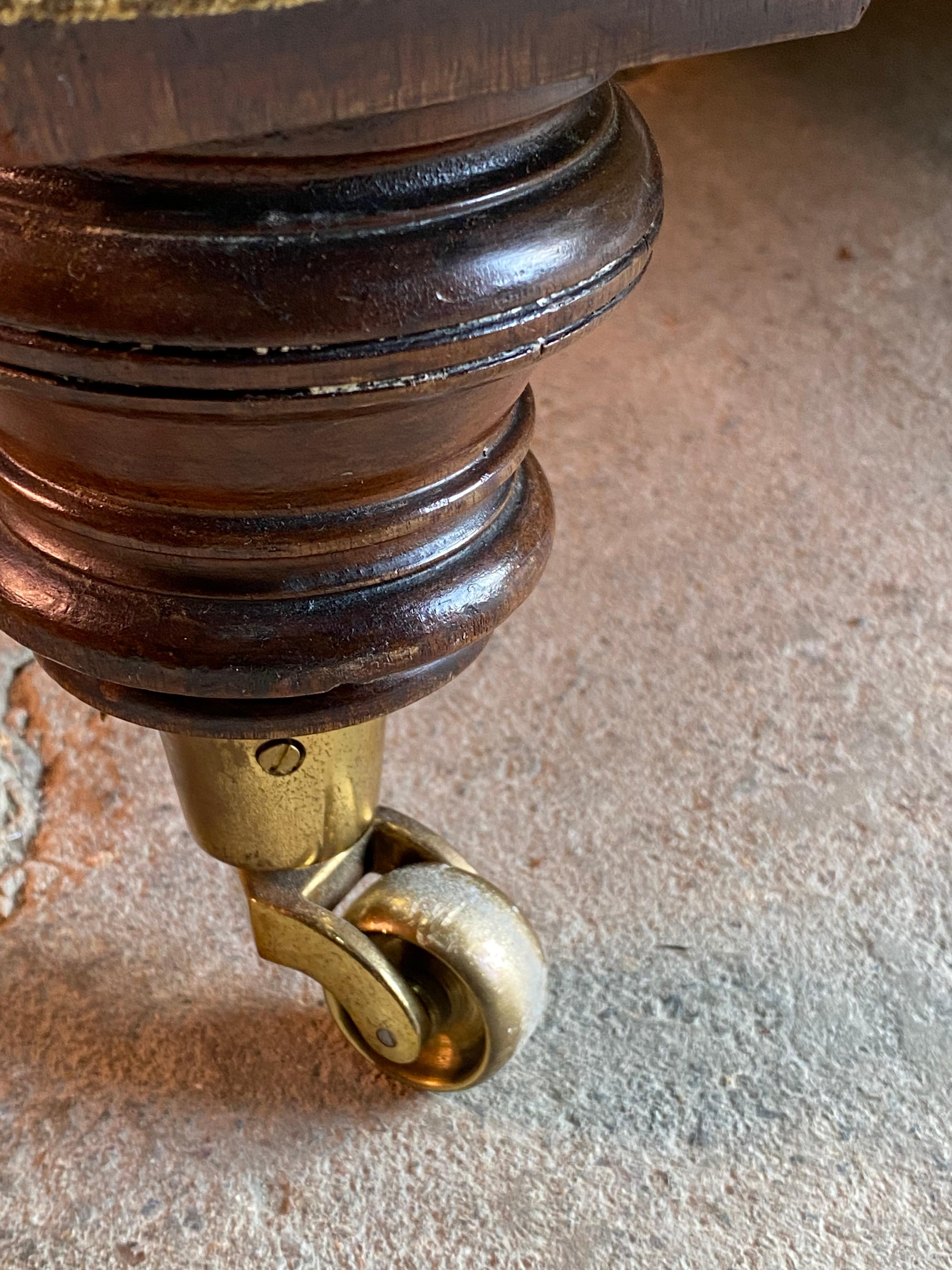Antique Chesterfield Sofa Settee Button-Back Three-Seat Victorian, circa 1890 In Good Condition In Longdon, Tewkesbury