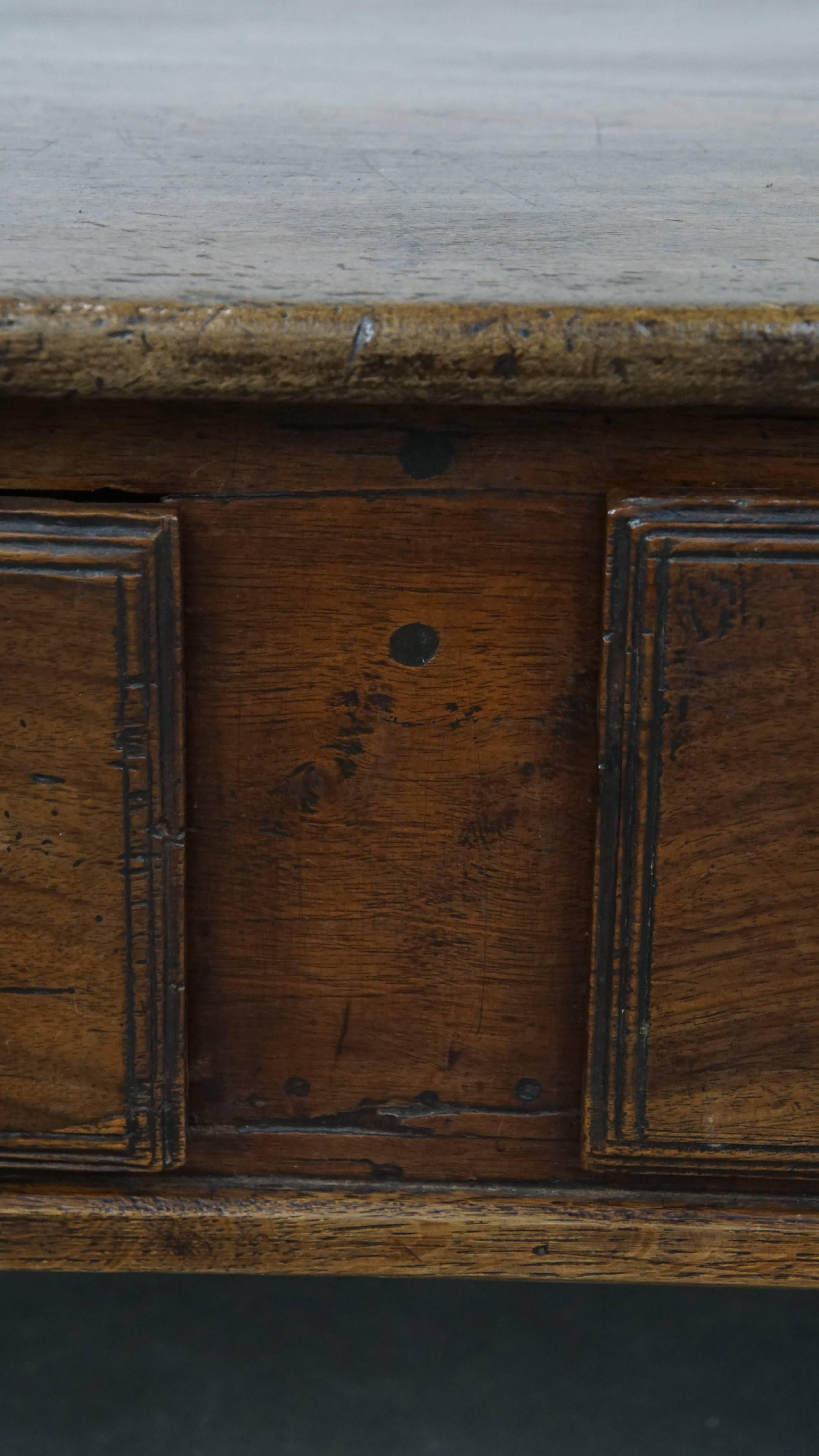 Antique Chestnut Coffee Table from the 18th Century with a One-Piece Top For Sale 7