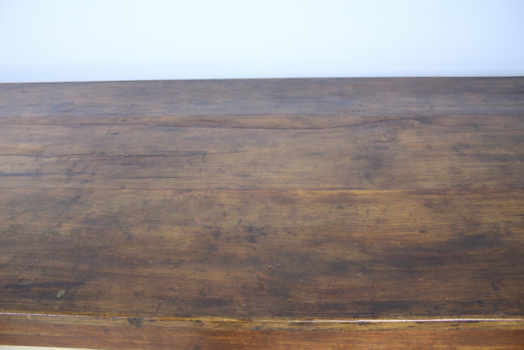 Antique Chestnut Farm Table with Decorative Edge 2