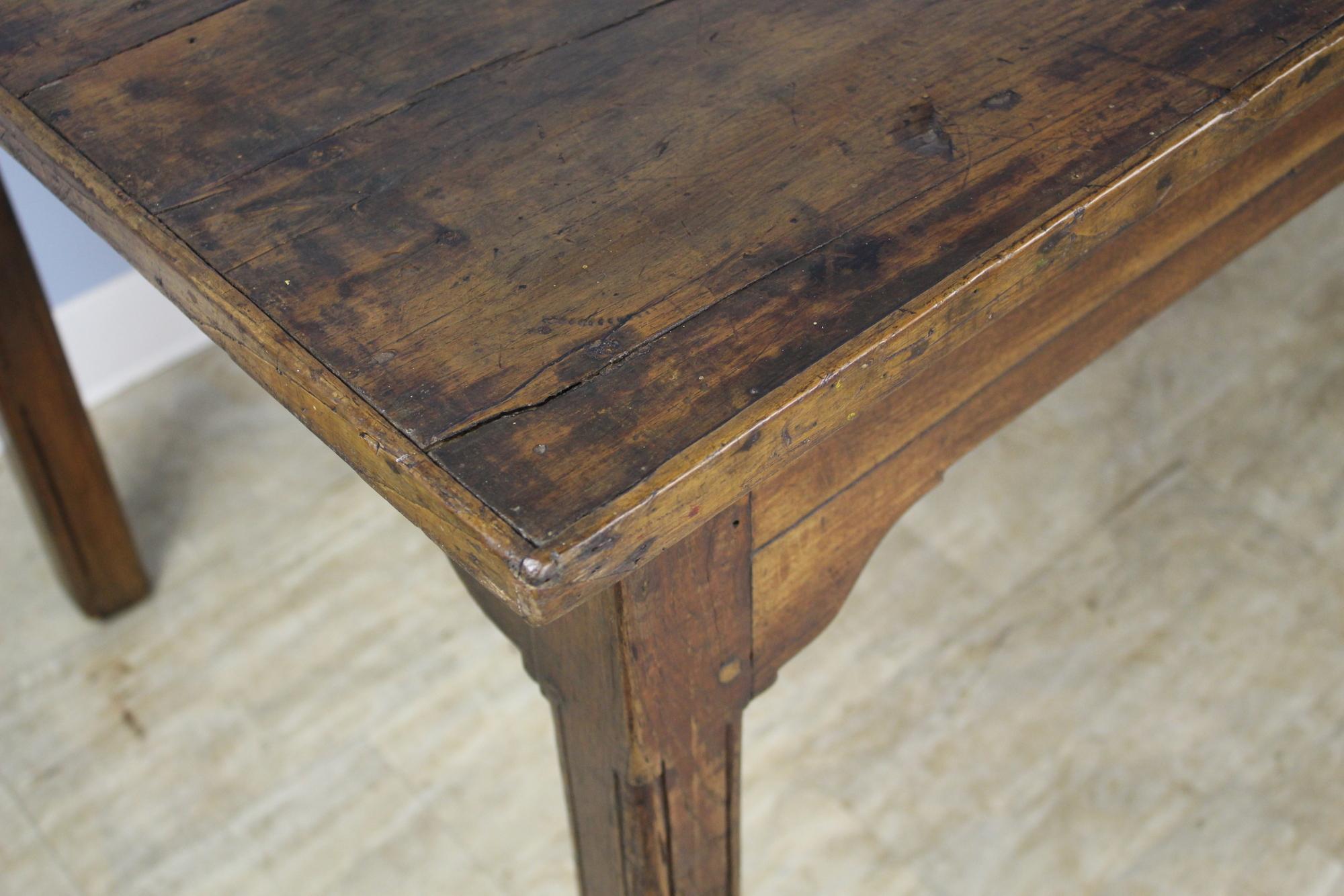 Antique Chestnut Farm Table with Decorative Edge 4