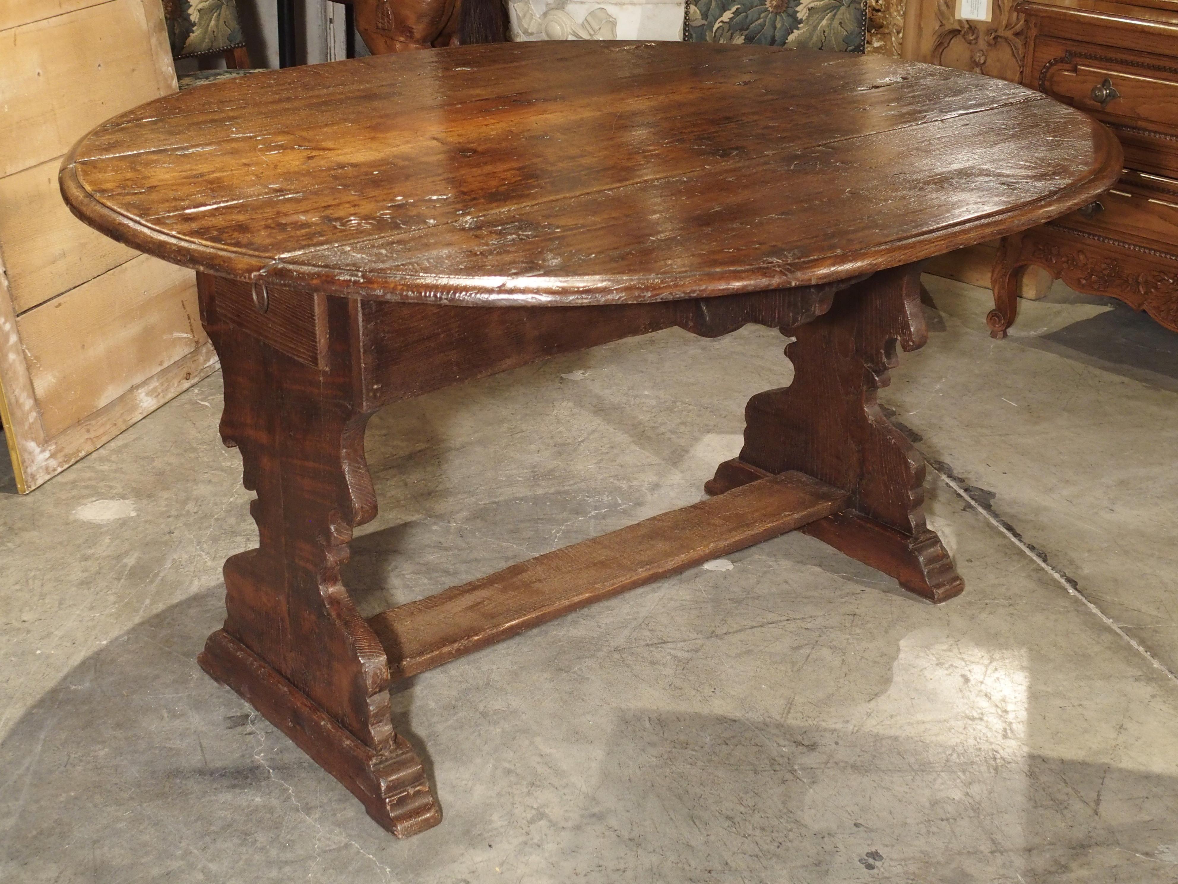 Antique Chestnut Wood Drop Leaf Table from Italy, circa 1790 10