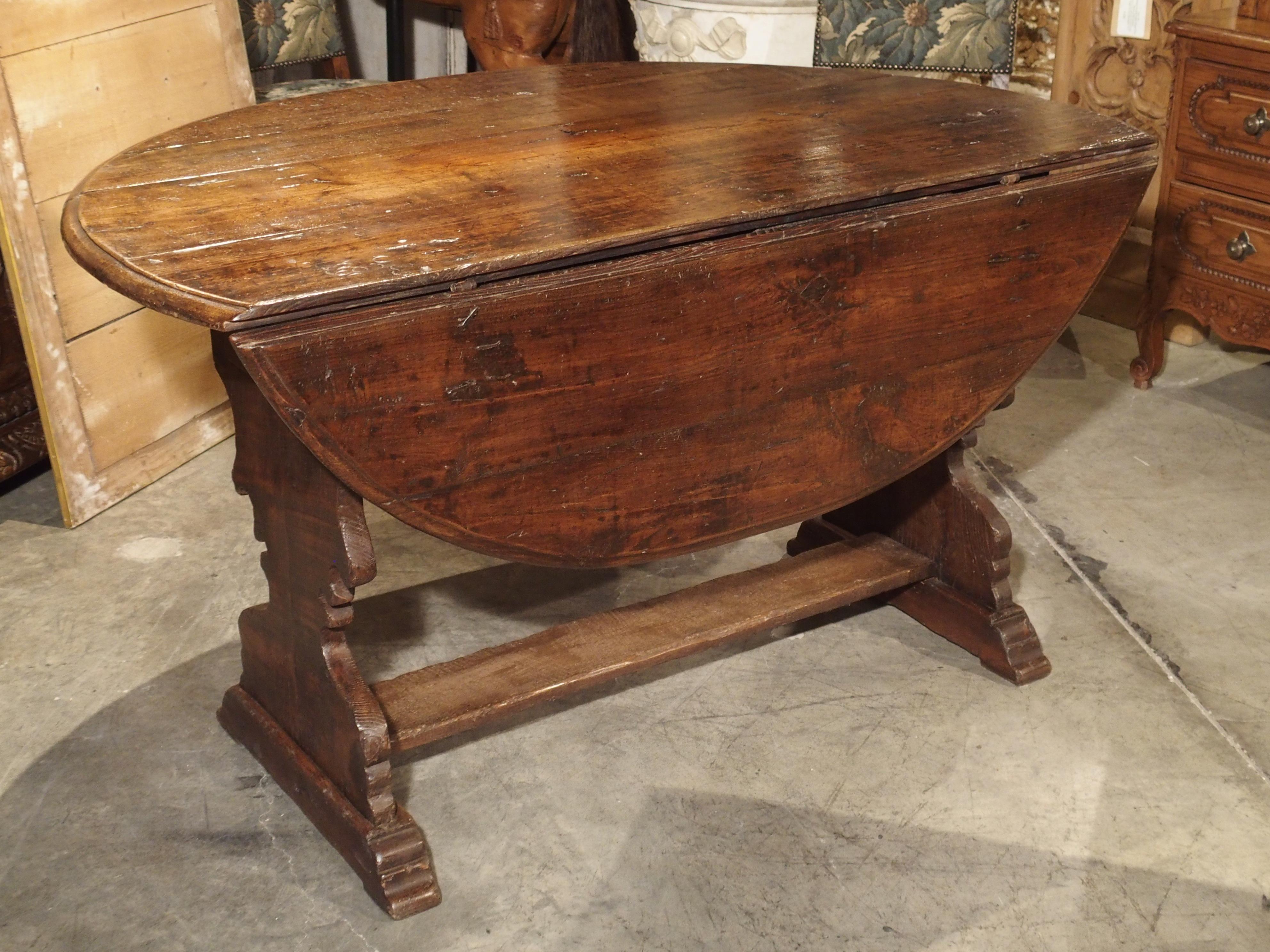 Antique Chestnut Wood Drop Leaf Table from Italy, circa 1790 11