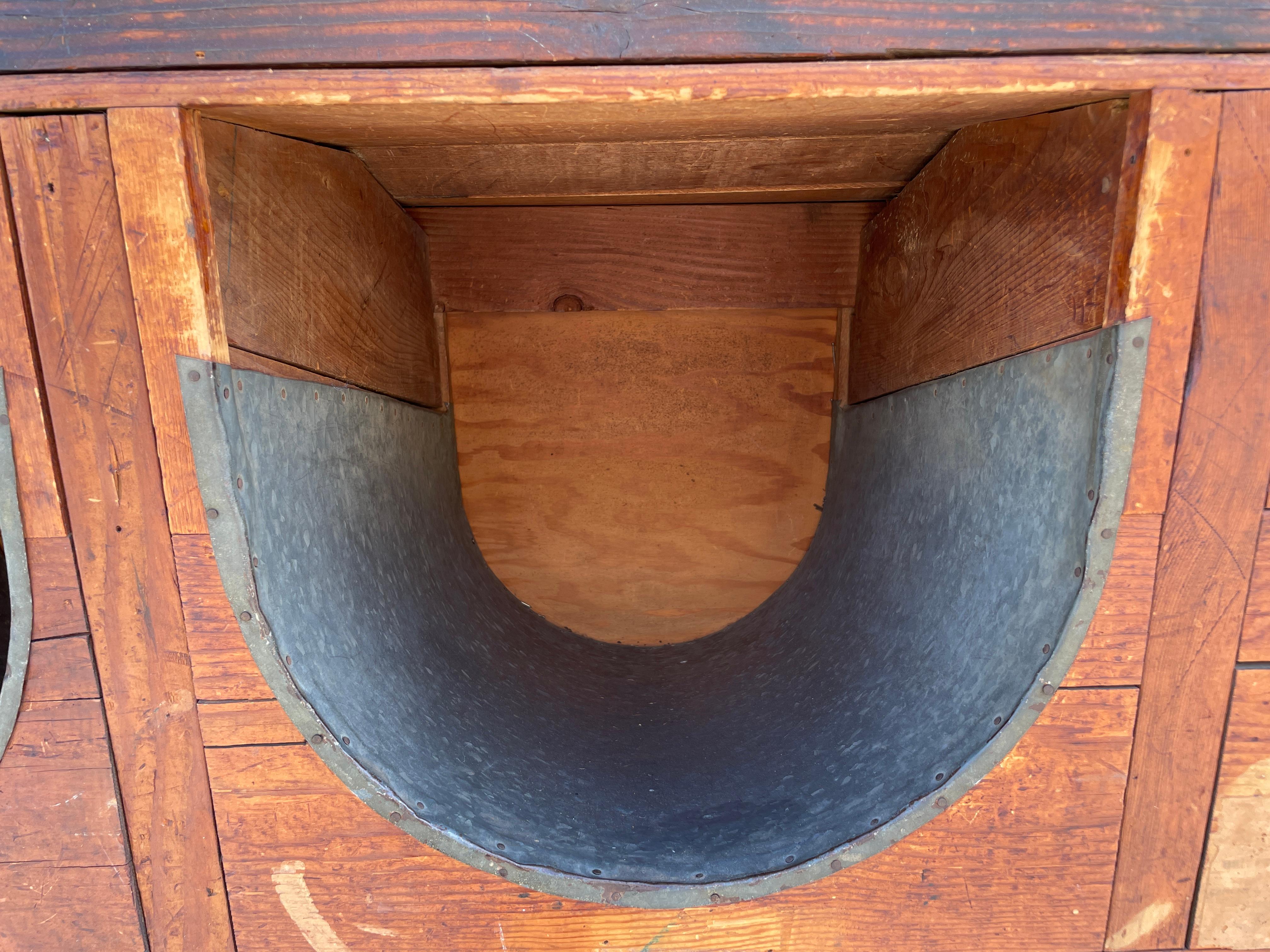 Antico box per pollaio in vendita 2